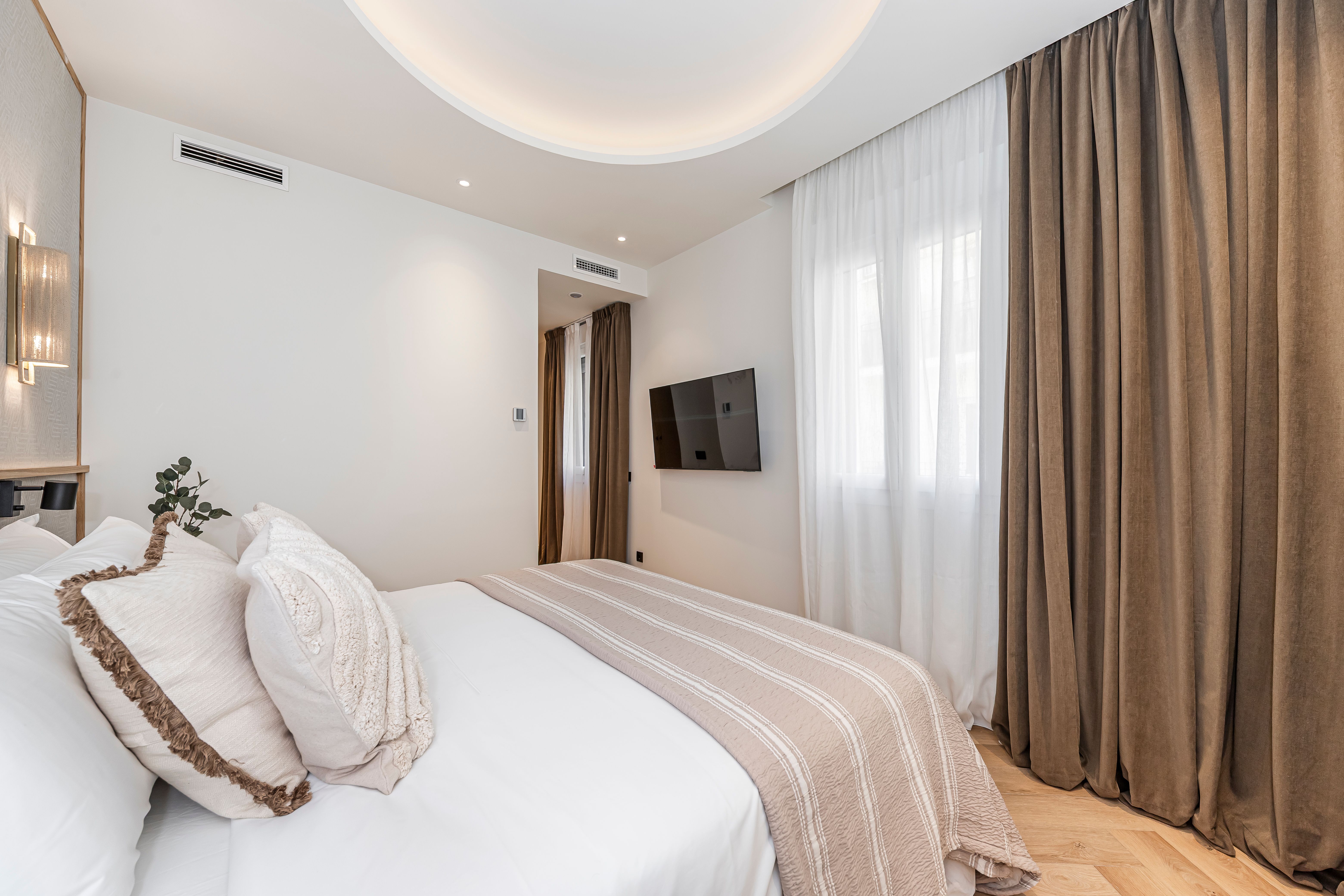 Luz en cuatro orientaciones y terraza privada en Lista