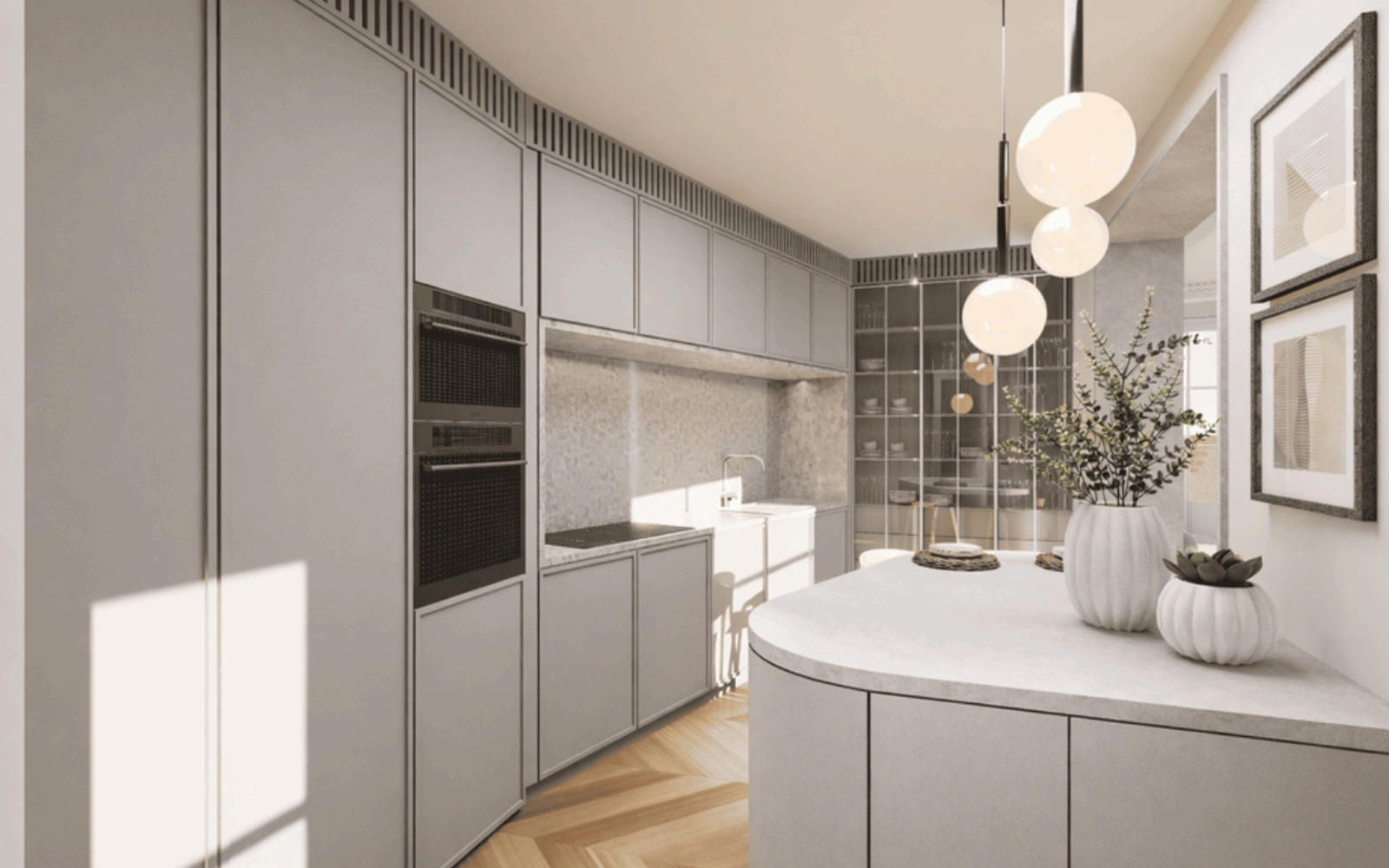 Renovated Chamberí apartment with three suites and exterior bay windows
