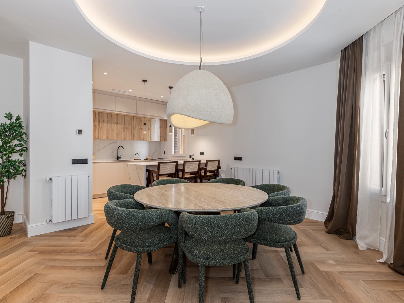 Luz en cuatro orientaciones y terraza privada en Lista