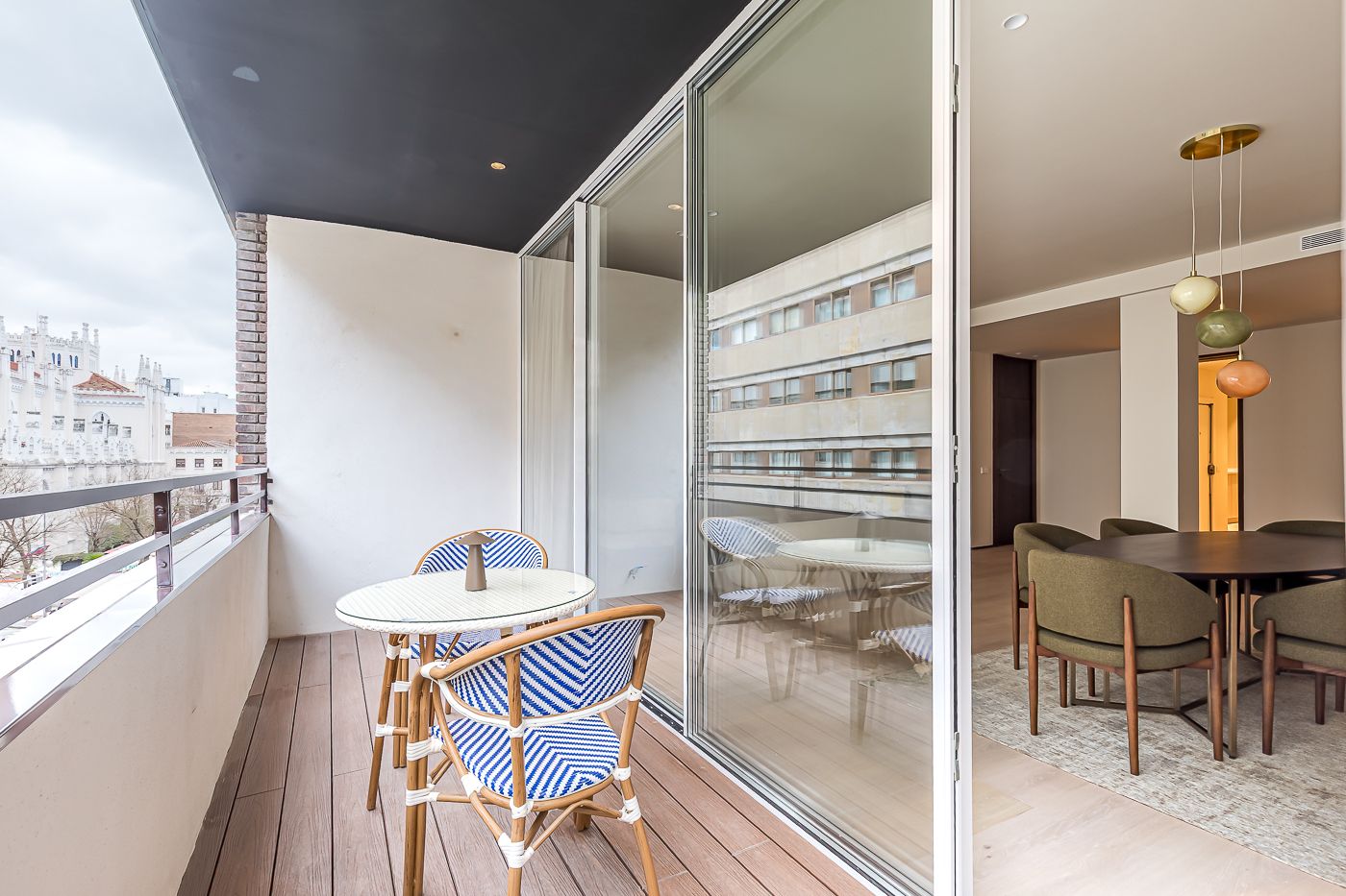Four-bedroom living in the heart of prestigious Recoletos