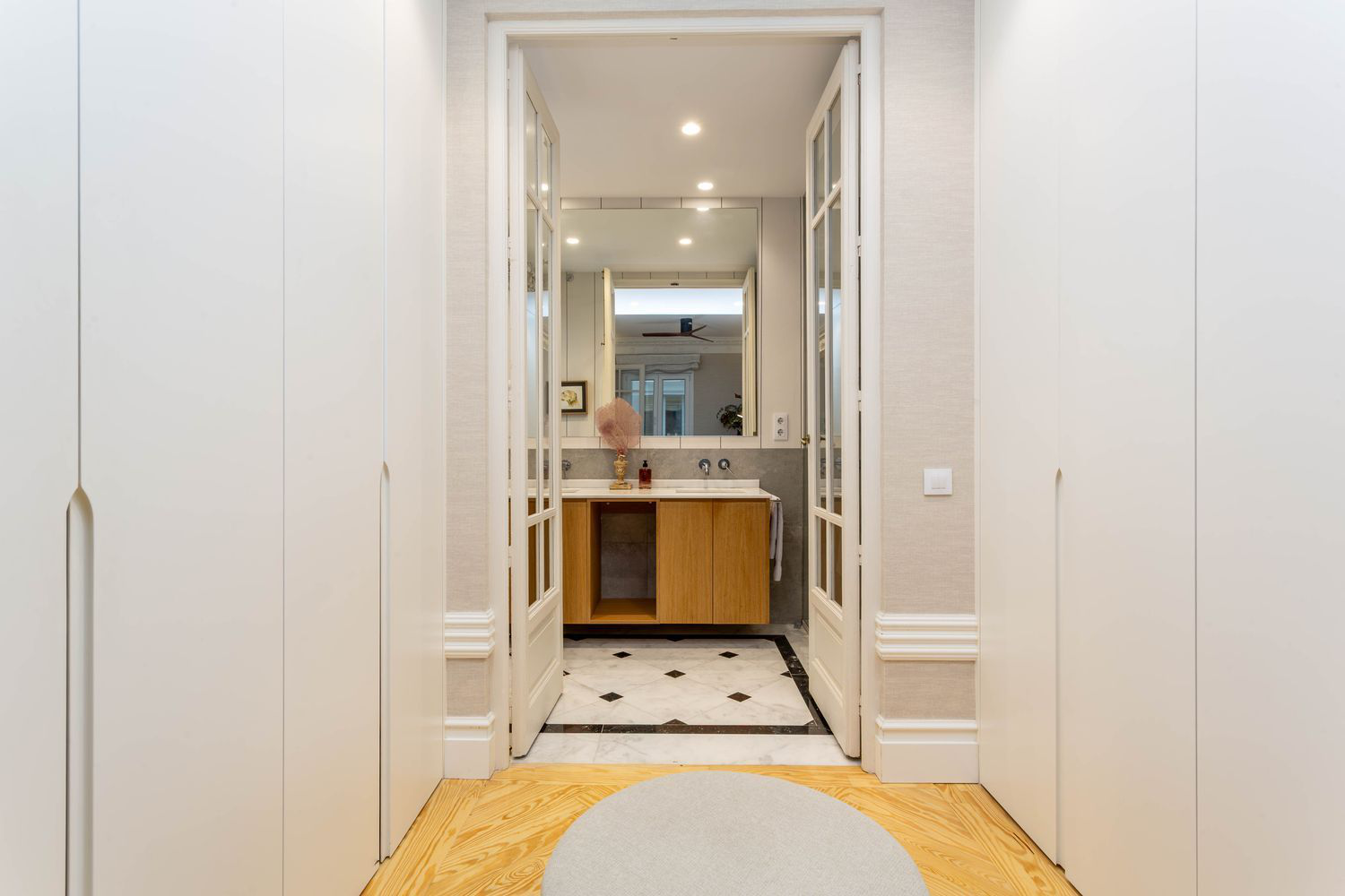 Elegant apartment in Goya set within a classic 1929 Madrid building