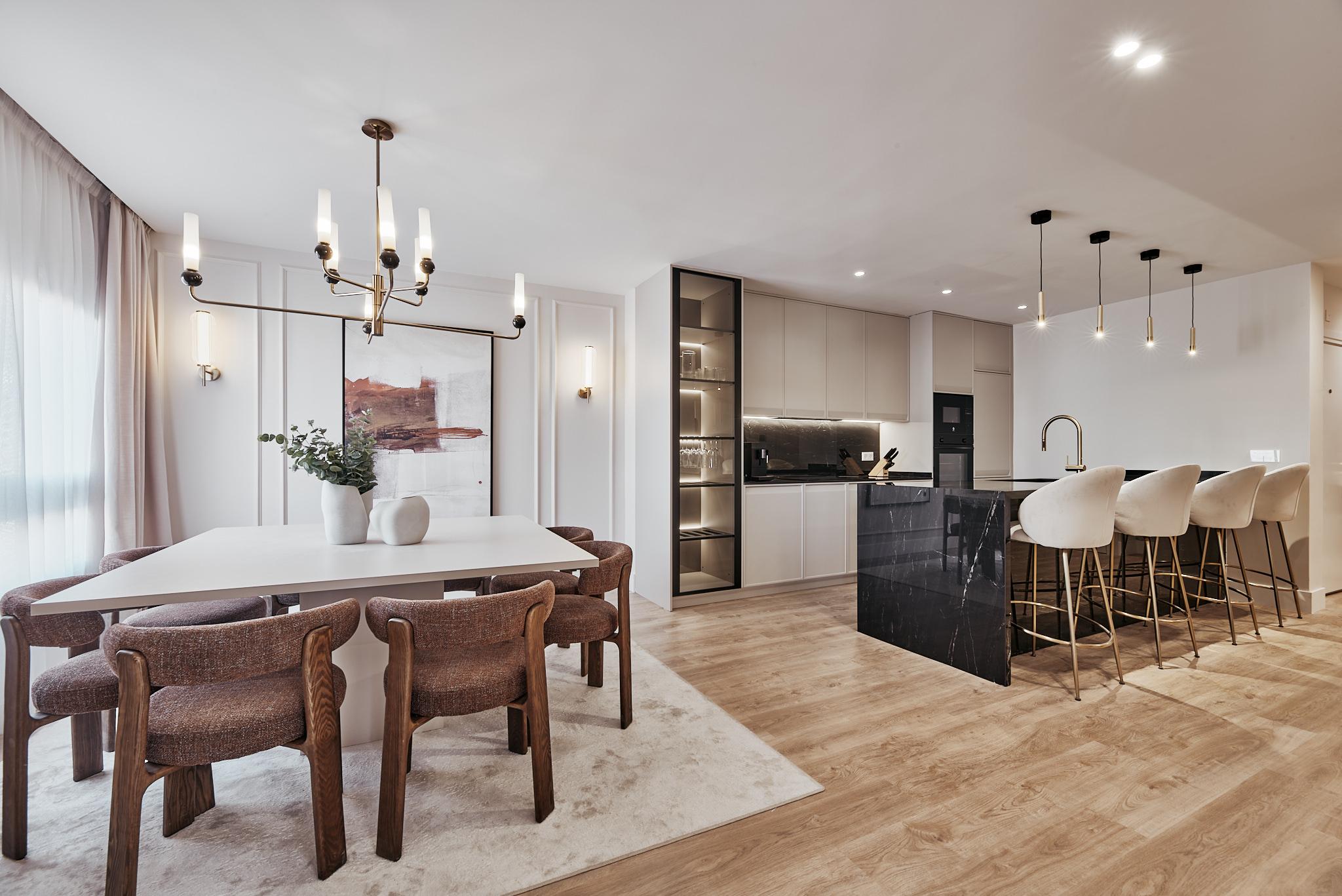 The light of a sixth-floor residence with the scale of a true family home