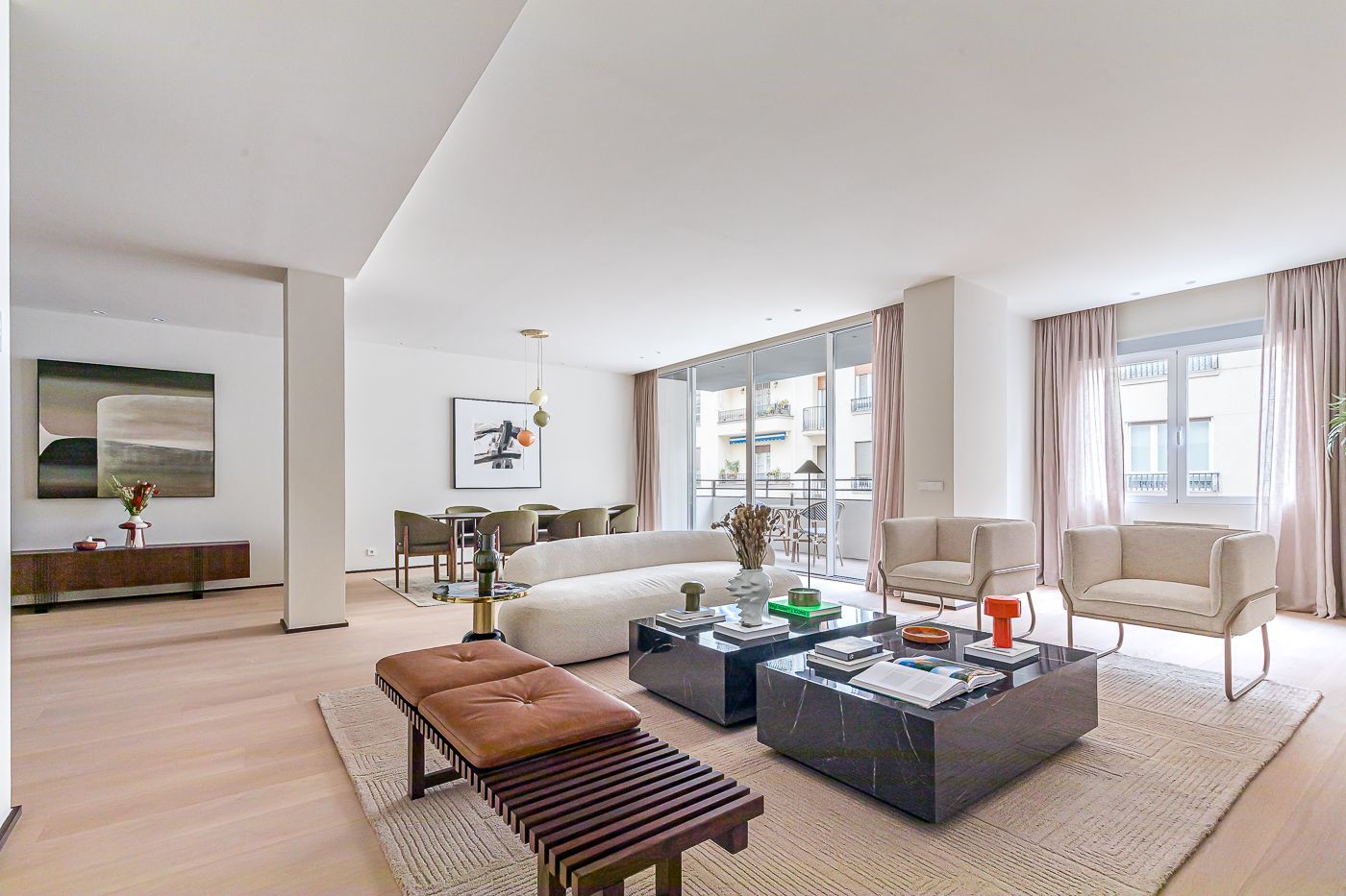 Four-bedroom living in the heart of prestigious Recoletos