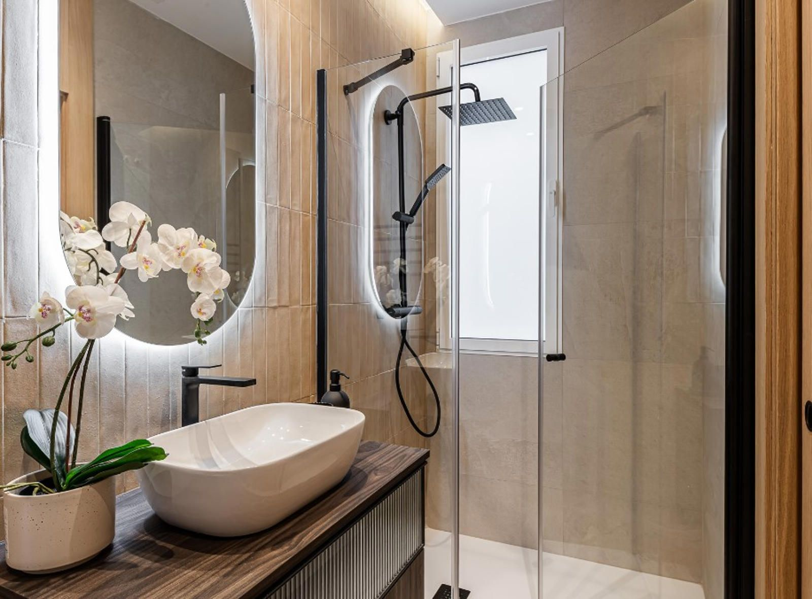 The creative energy of Justicia in a bright contemporary residence