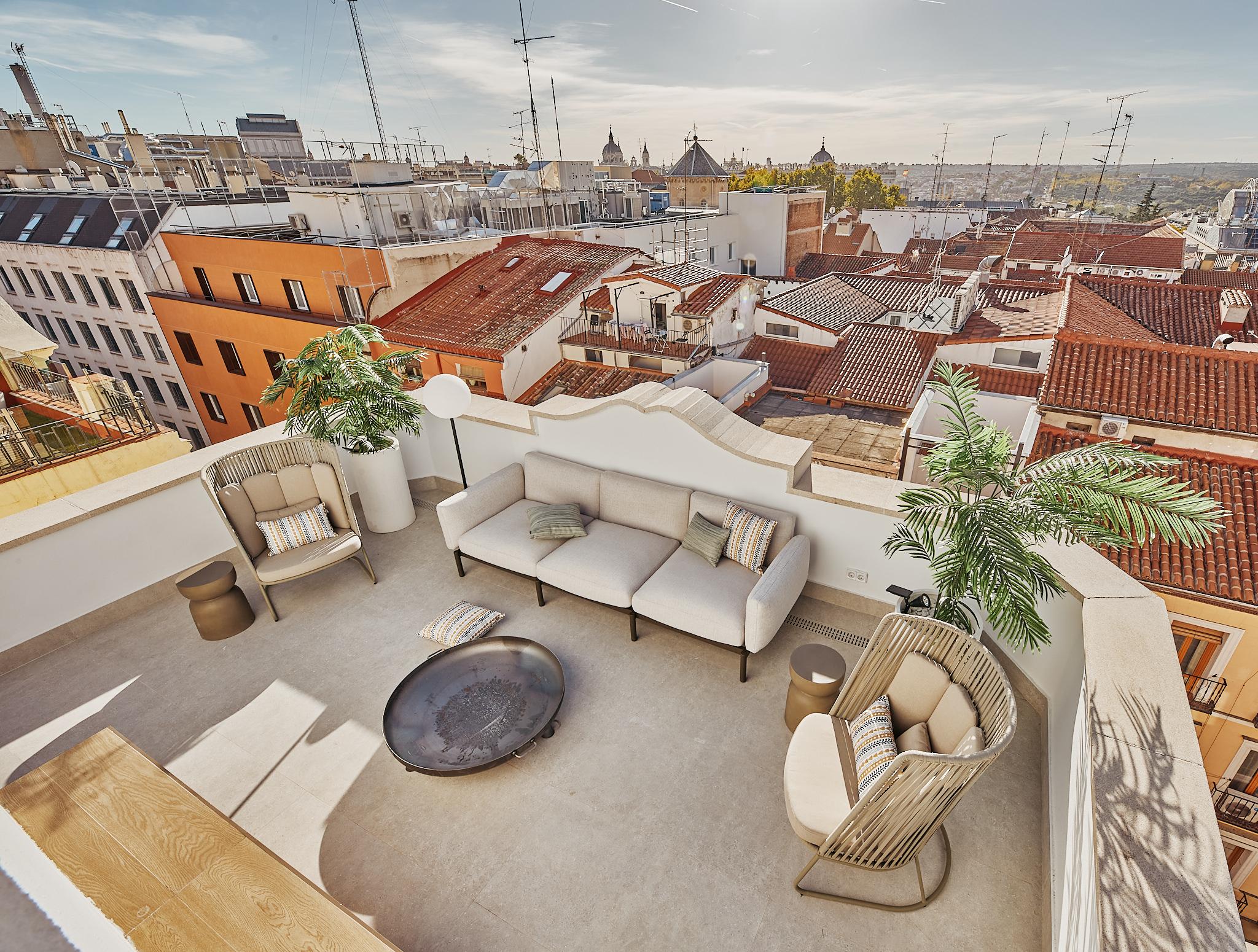 Luxury penthouse in Madrid City Centre with a 301 sqm private terrace