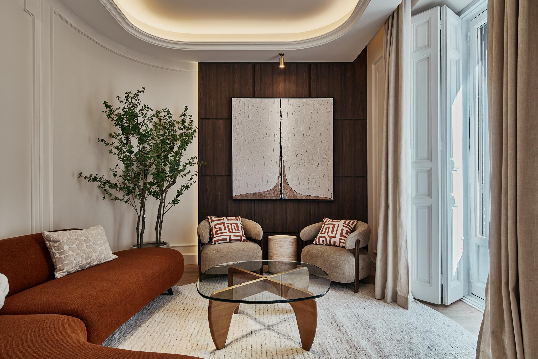 Luxury apartment in Justicia with four suites, dressing rooms and a historic building