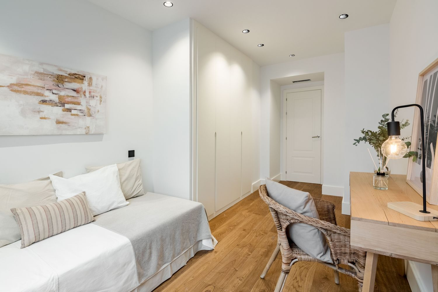 Generous living spaces and seamless outdoor living in one of Salamanca’s finest areas