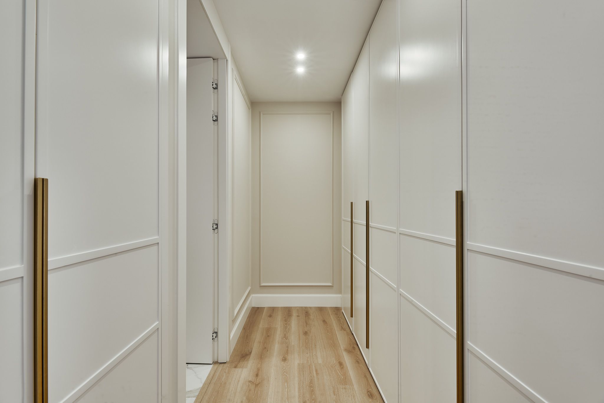 Salón amplio, domótica y confort en Goya