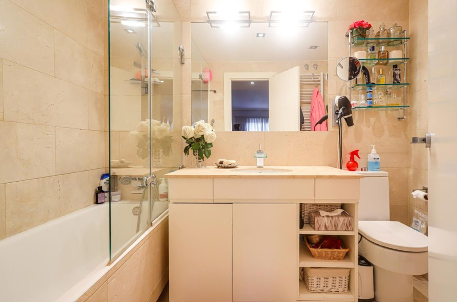 A home designed for natural light, comfort and peaceful living in Estrella
