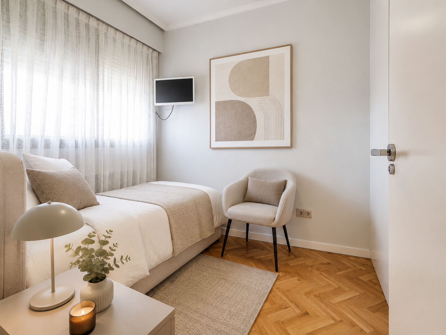Height, natural light and private parking in Retiro