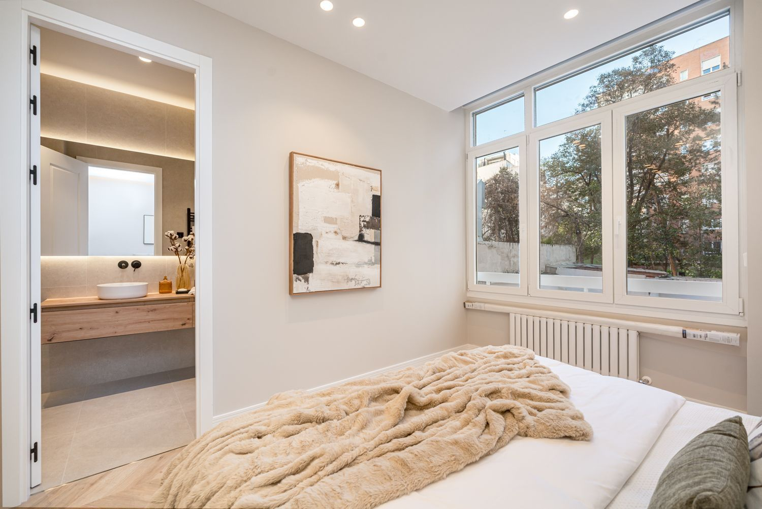 Private parking, comfort and refined living in one of Madrid’s finest areas