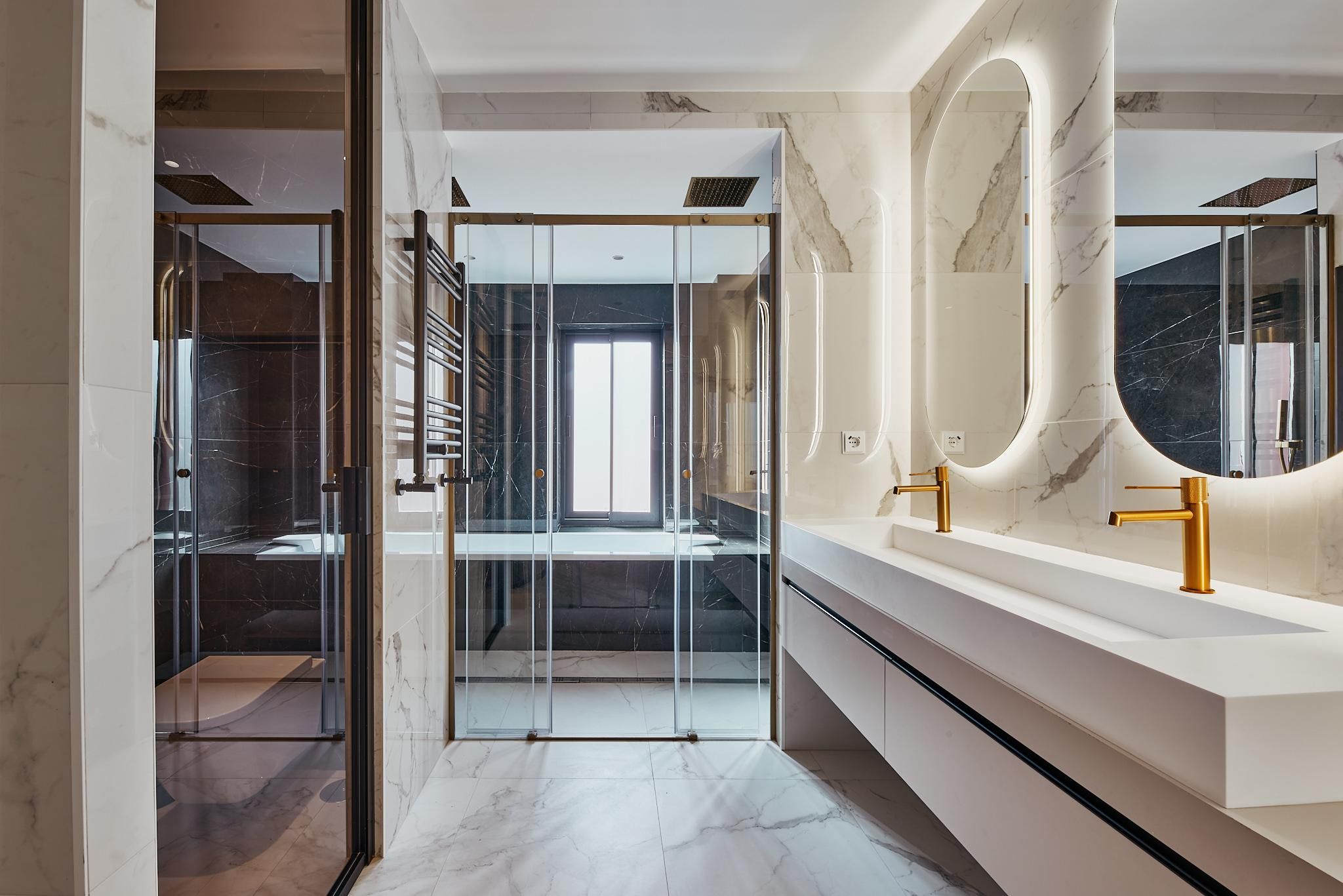 Amplitud residencial y garaje en Castellana