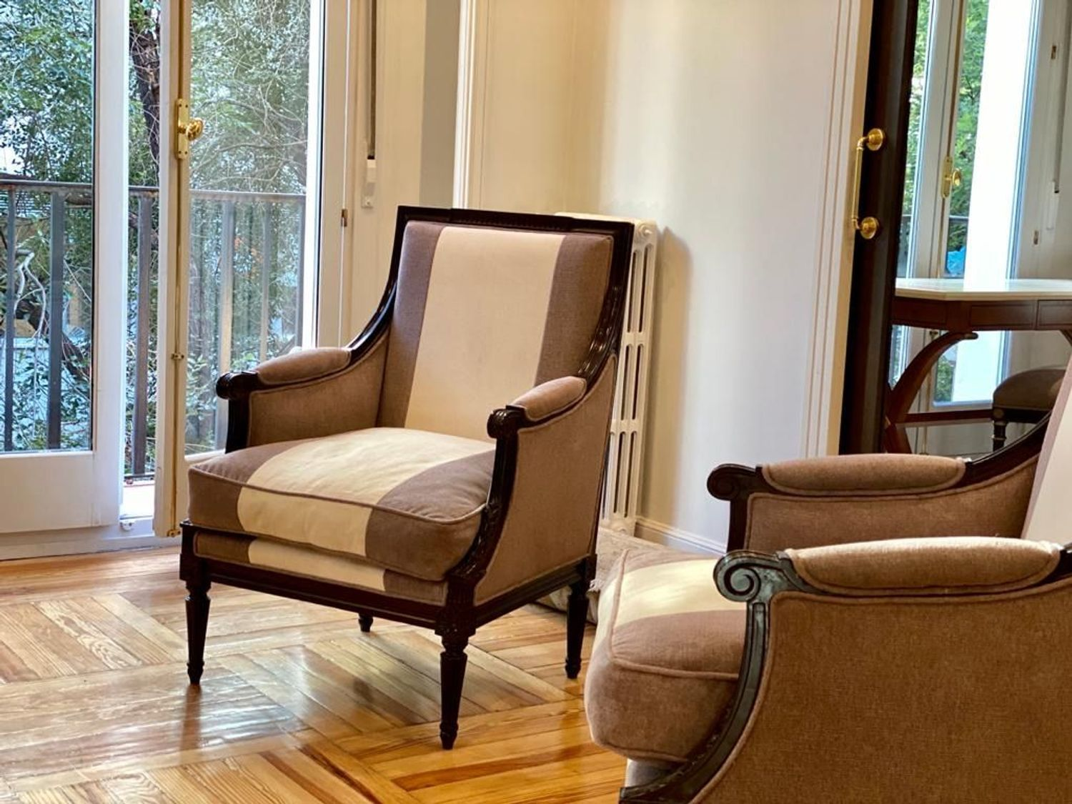 A timeless residence with refined city energy in the heart of Recoletos
