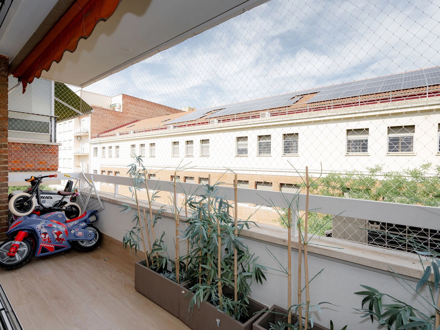 Terraza, garaje y vida exterior en Almagro
