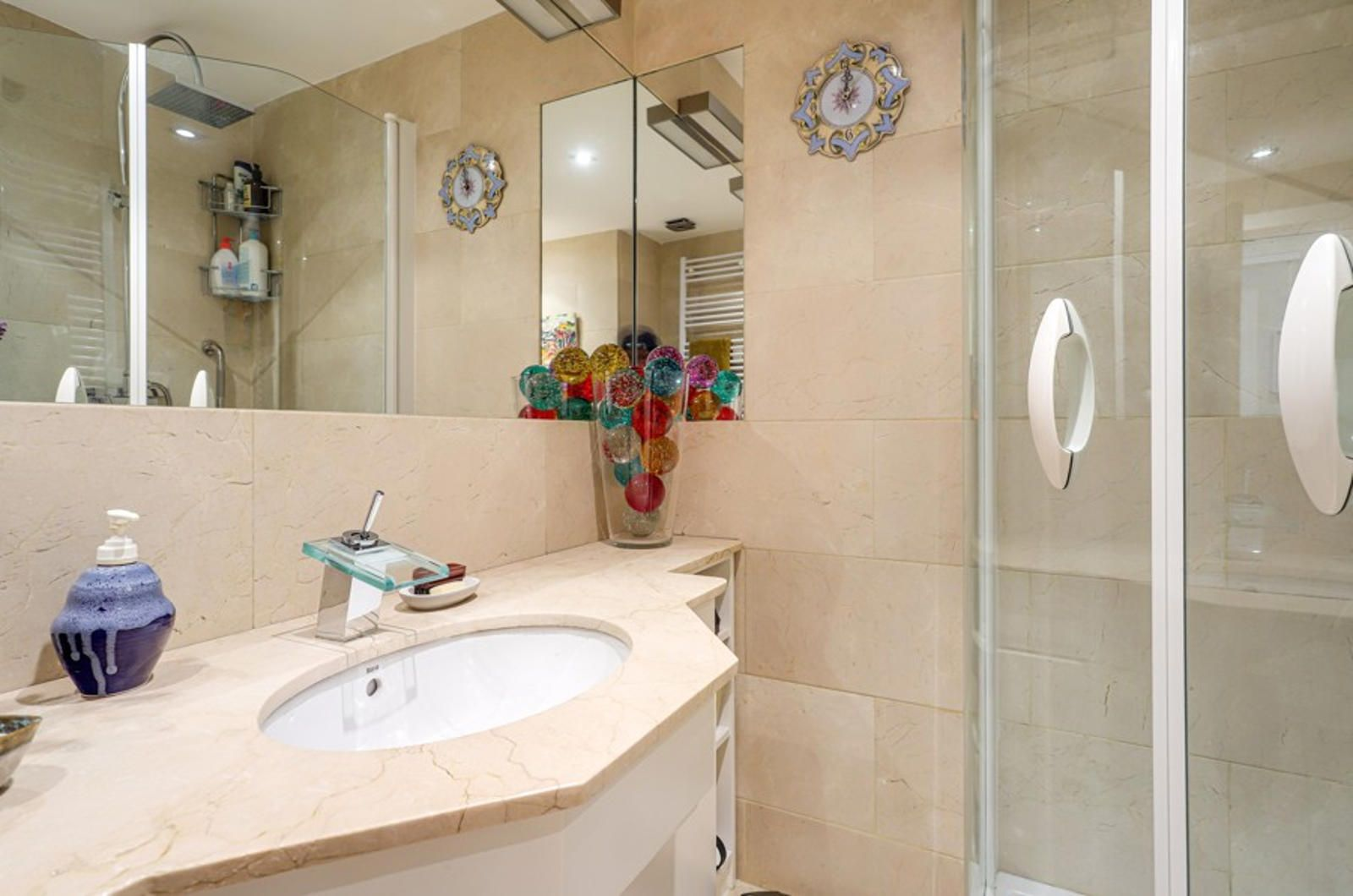 A home designed for natural light, comfort and peaceful living in Estrella