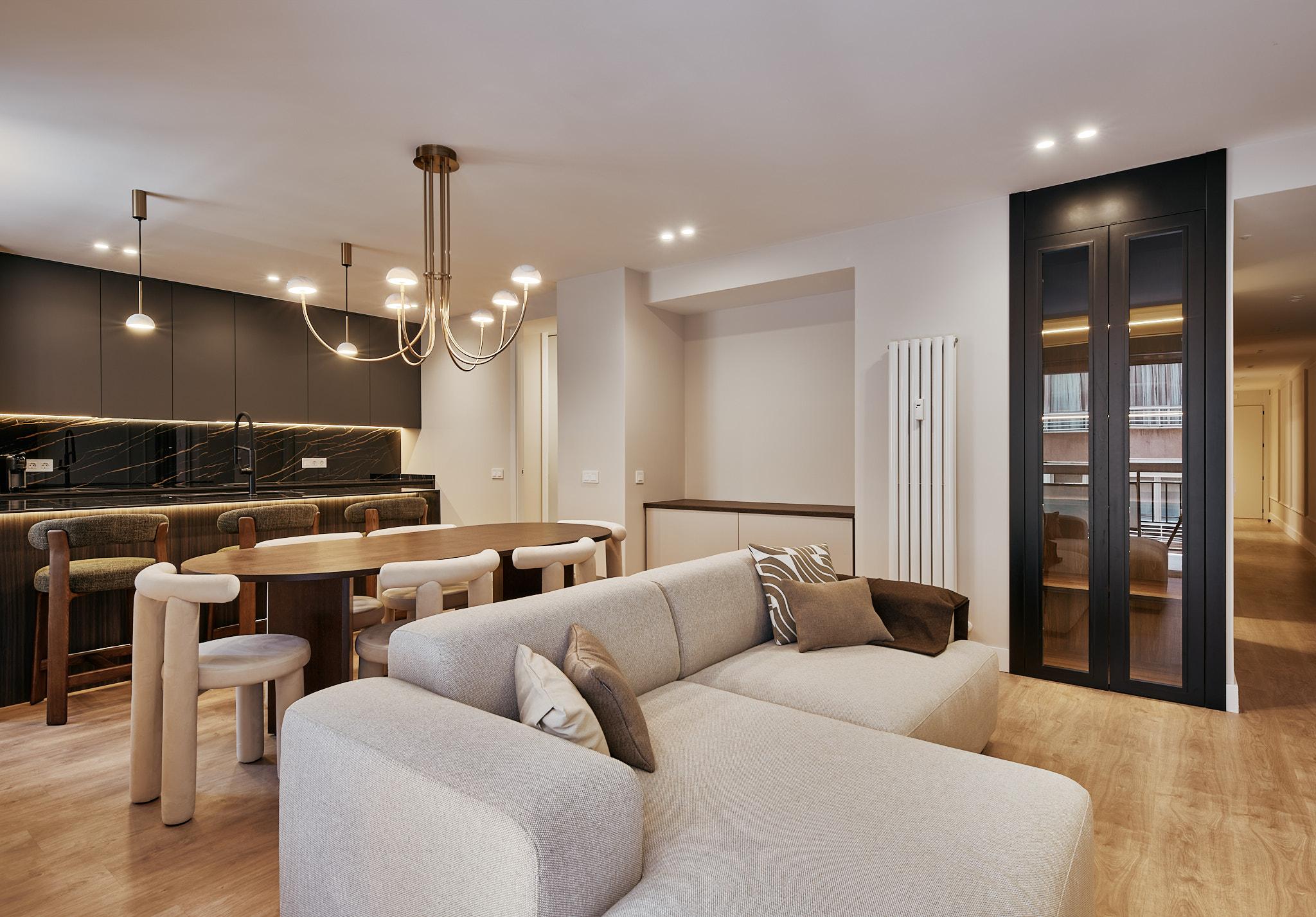 Terraza, garaje y tres dormitorios en Lista