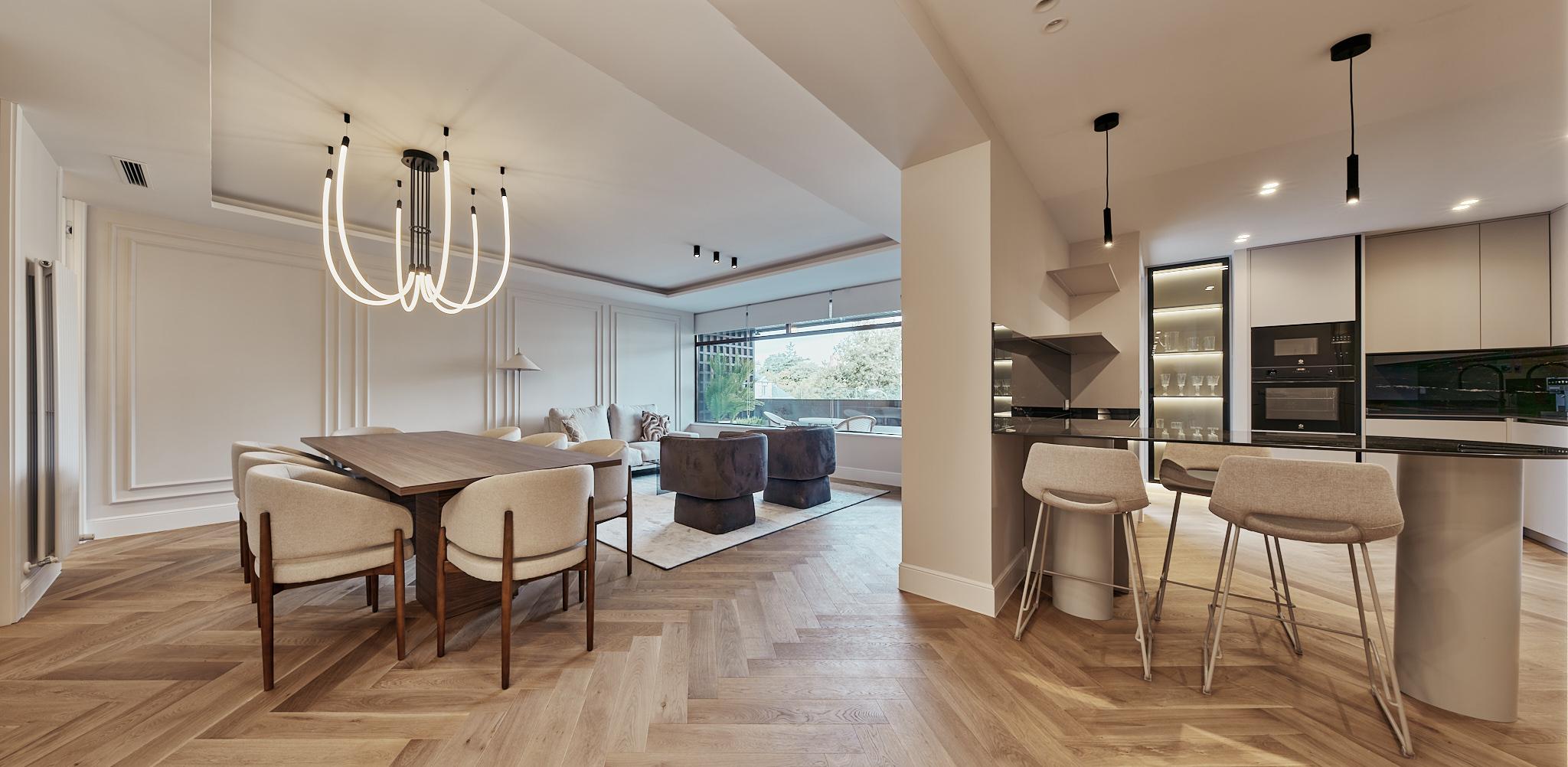 Luxury apartment in Castellana with excellent connectivity and refined city living