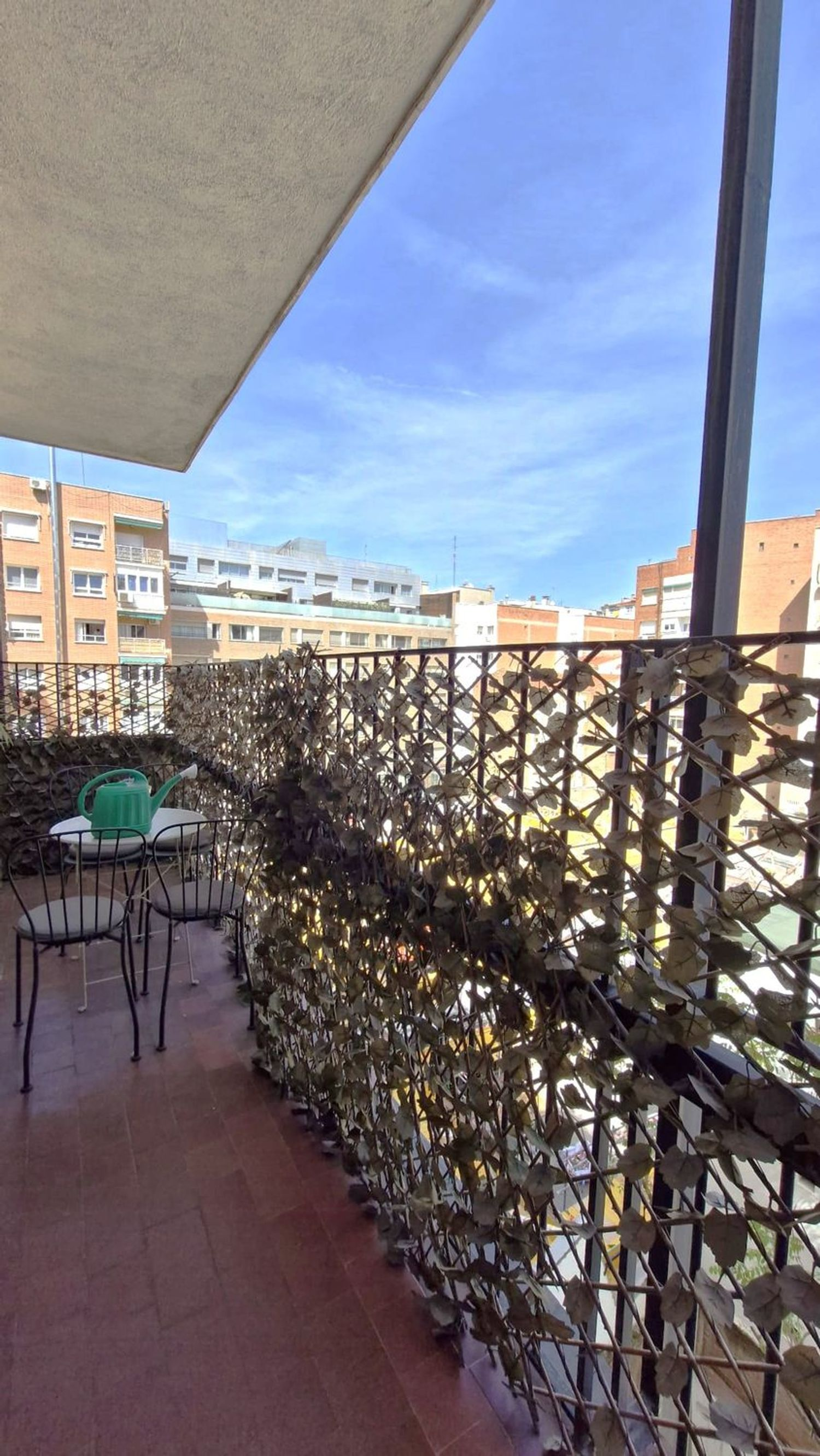 Privacy, terrace living and natural light in Chamberí’s residential heart