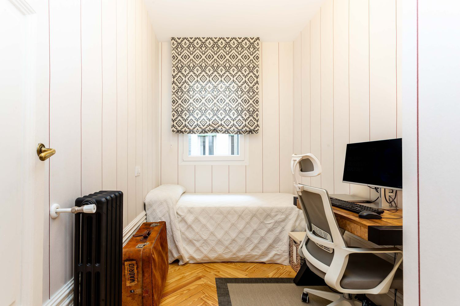 Elegant apartment in Goya set within a classic 1929 Madrid building