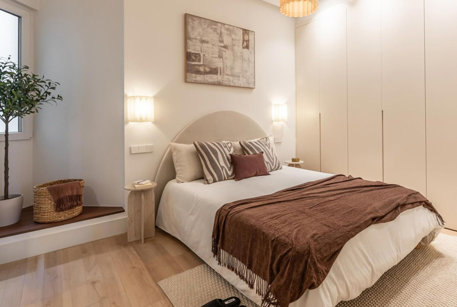 Exclusive property in Almagro with 3 en-suite bedrooms and timeless interiors