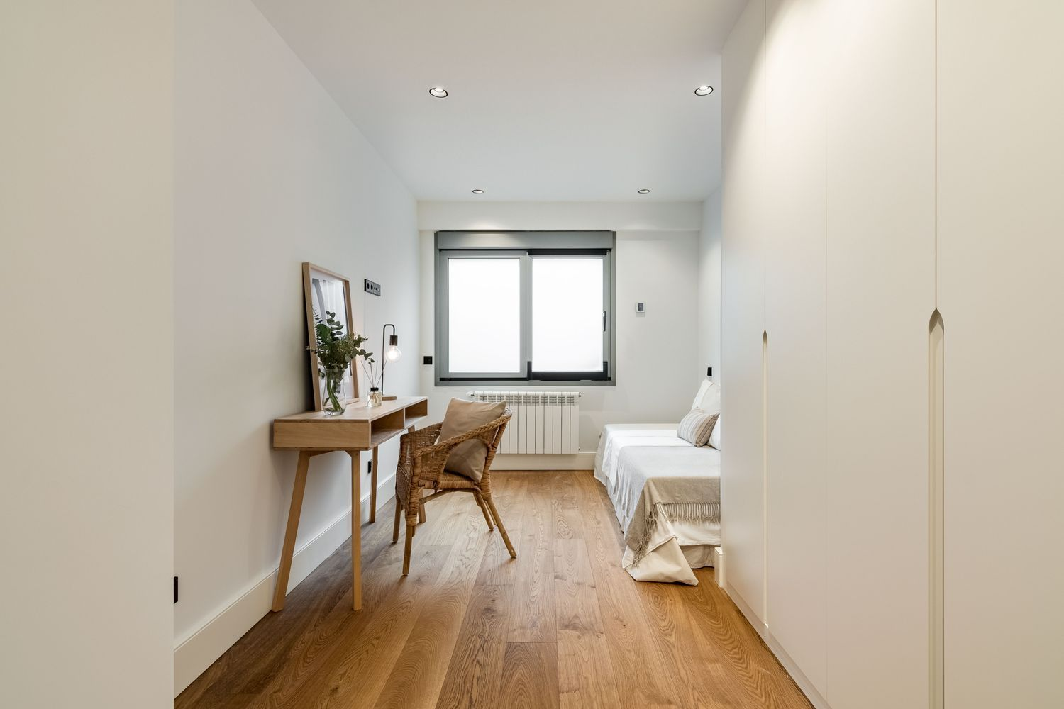 Generous living spaces and seamless outdoor living in one of Salamanca’s finest areas