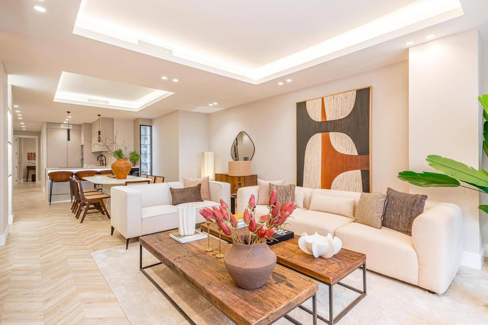 Morning light and generous proportions in Castellana’s most refined residential setting
