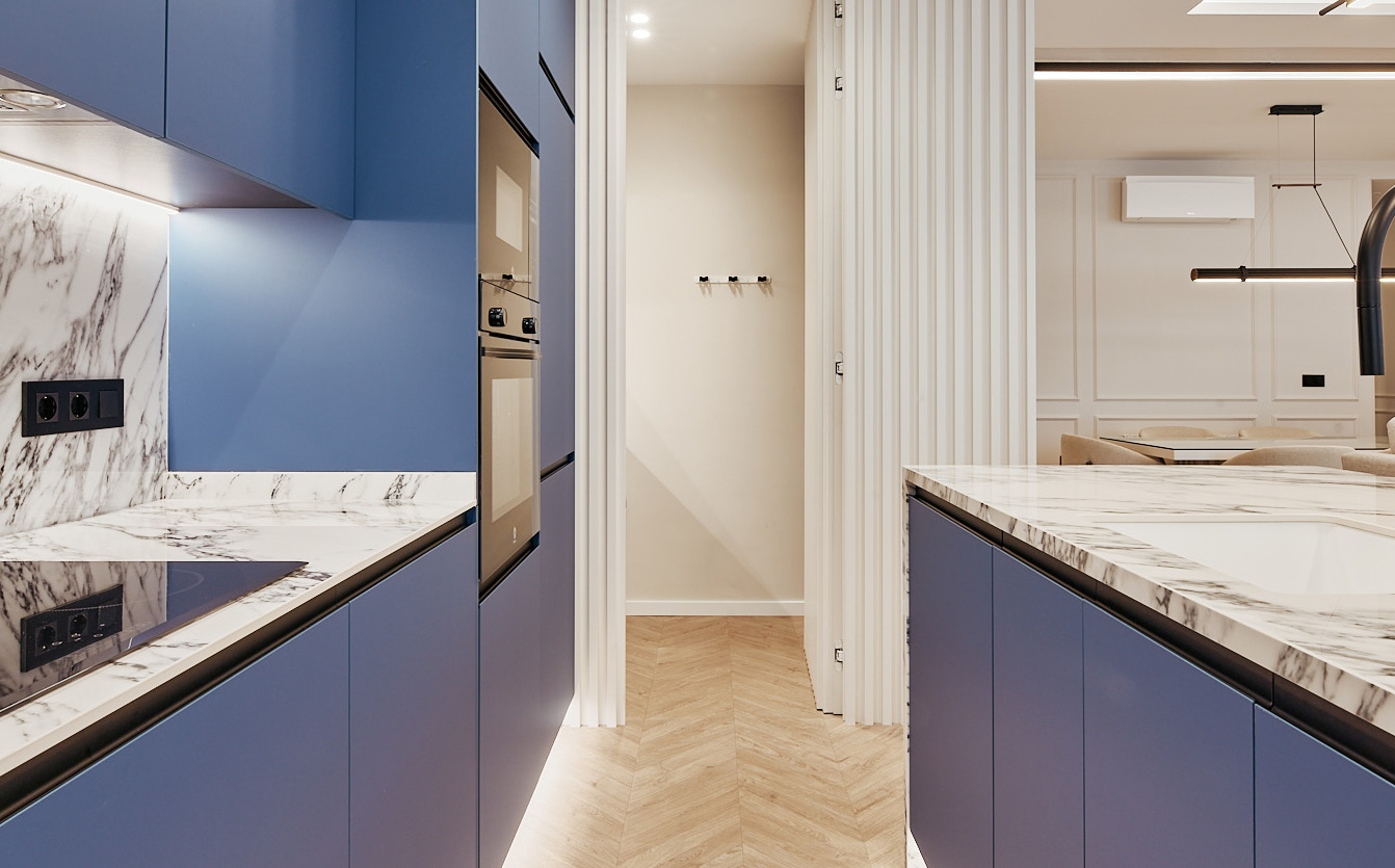 The comfort of having a terrace and private parking in Lista