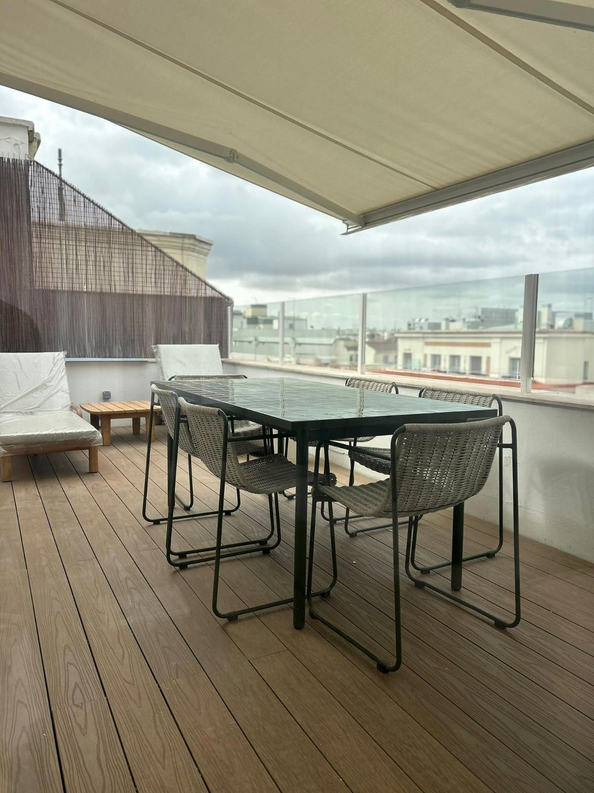 Elevated living, natural light and contemporary design in the heart of Goya