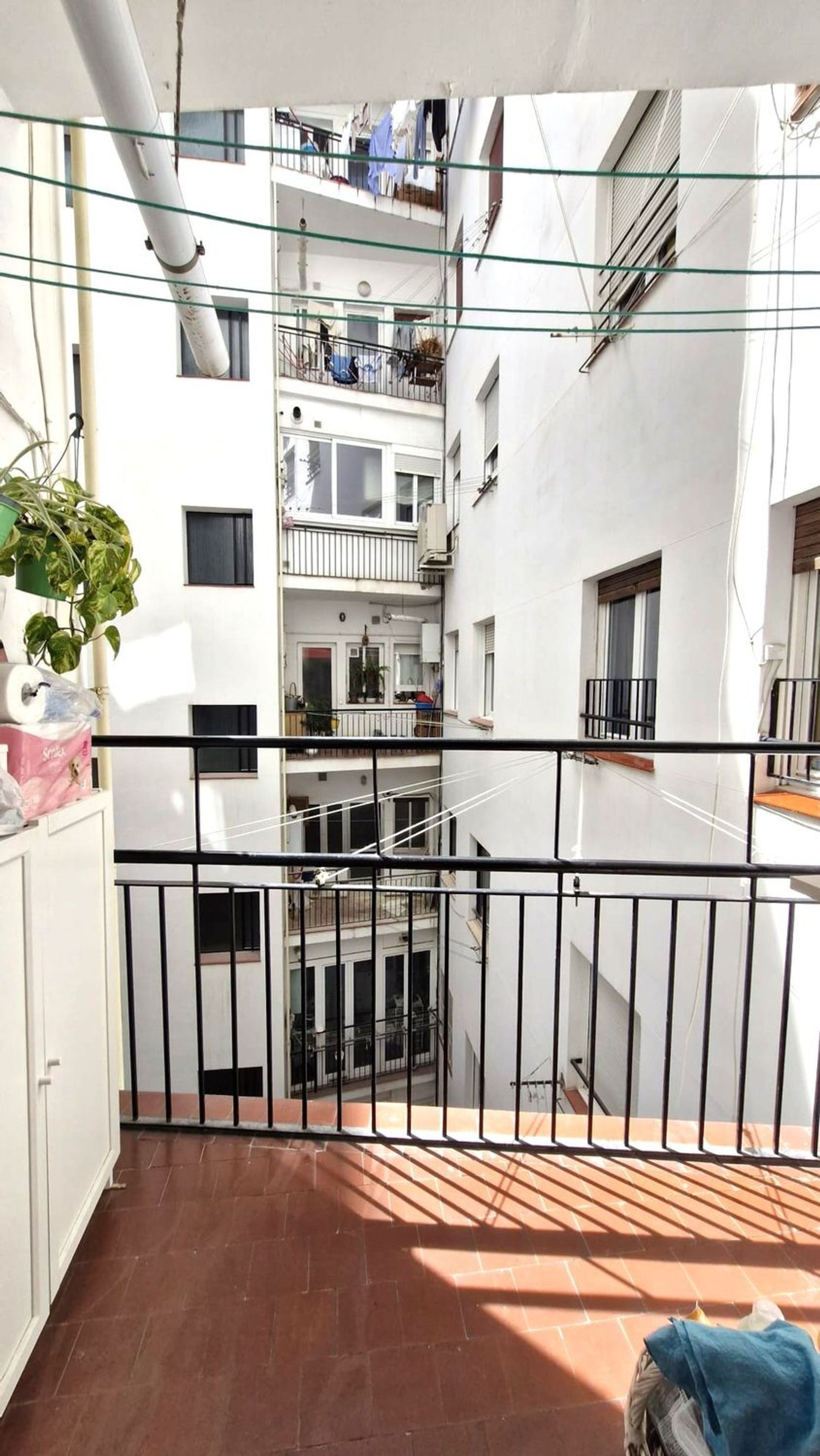 Privacy, terrace living and natural light in Chamberí’s residential heart