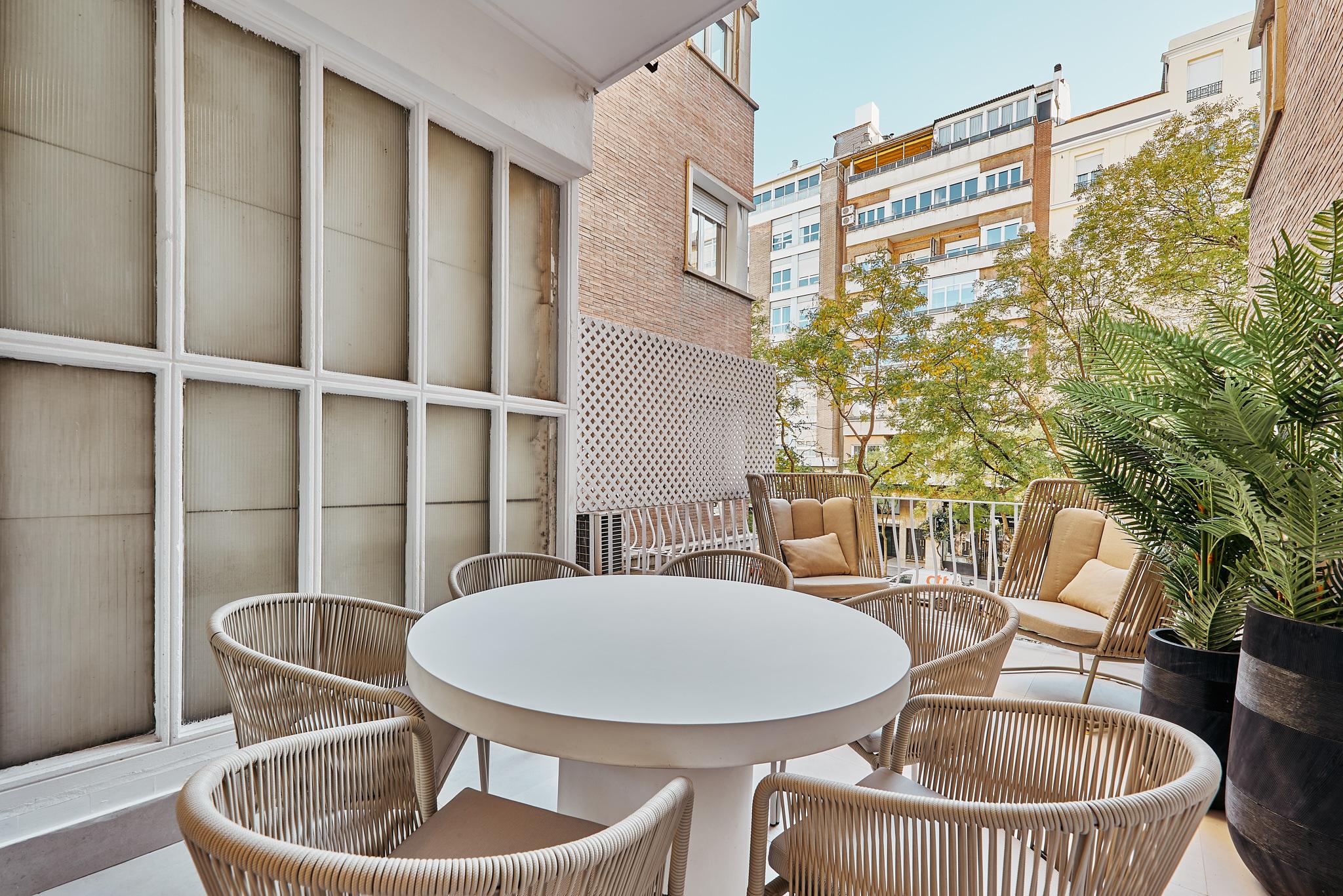 Terraza de 40 m² y domótica en Lista