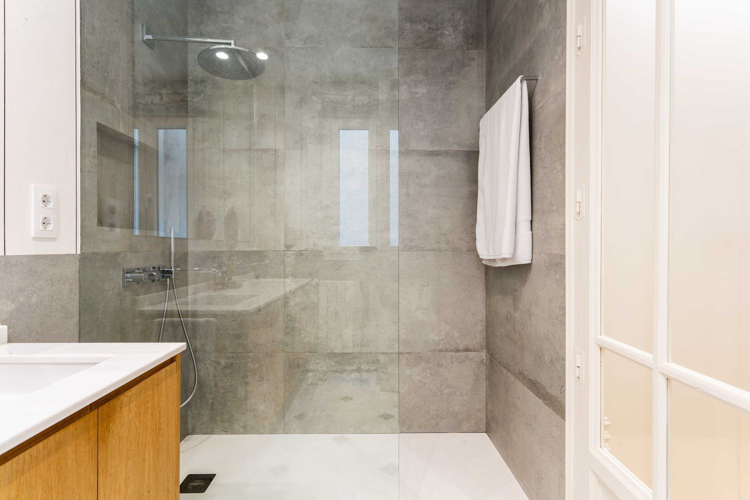 Elegant apartment in Goya set within a classic 1929 Madrid building