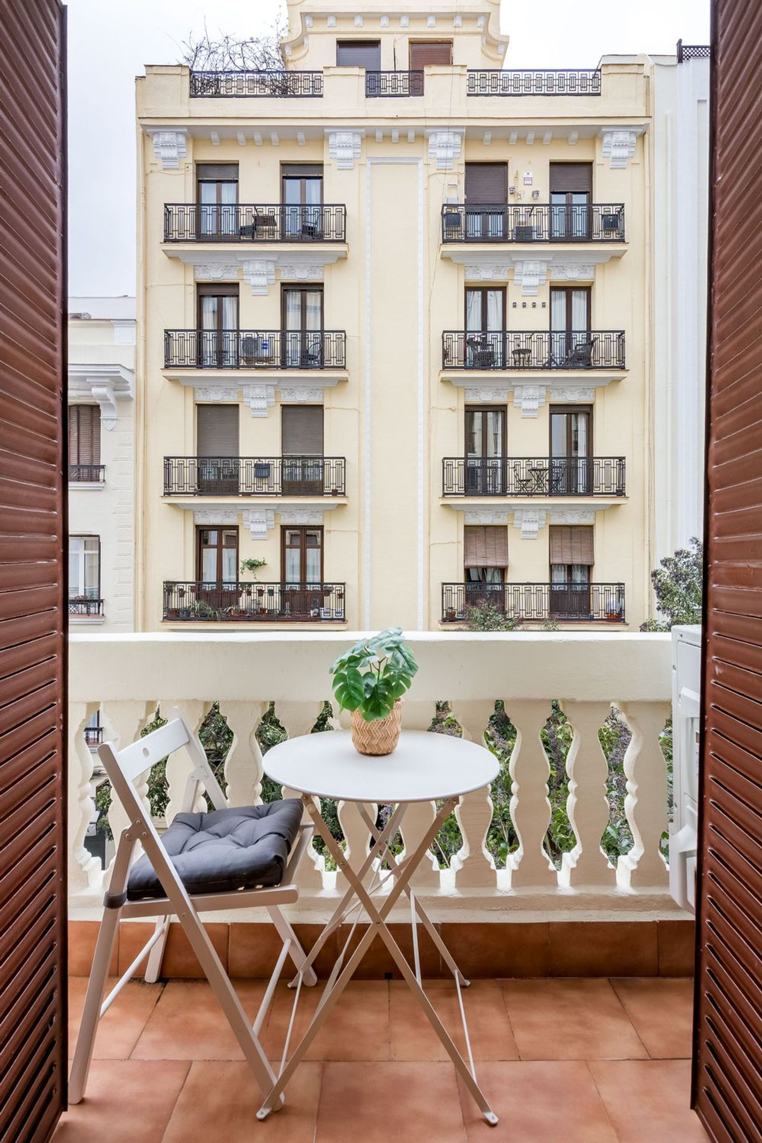 Pieza clásica de 101 m² a pasos del Retiro