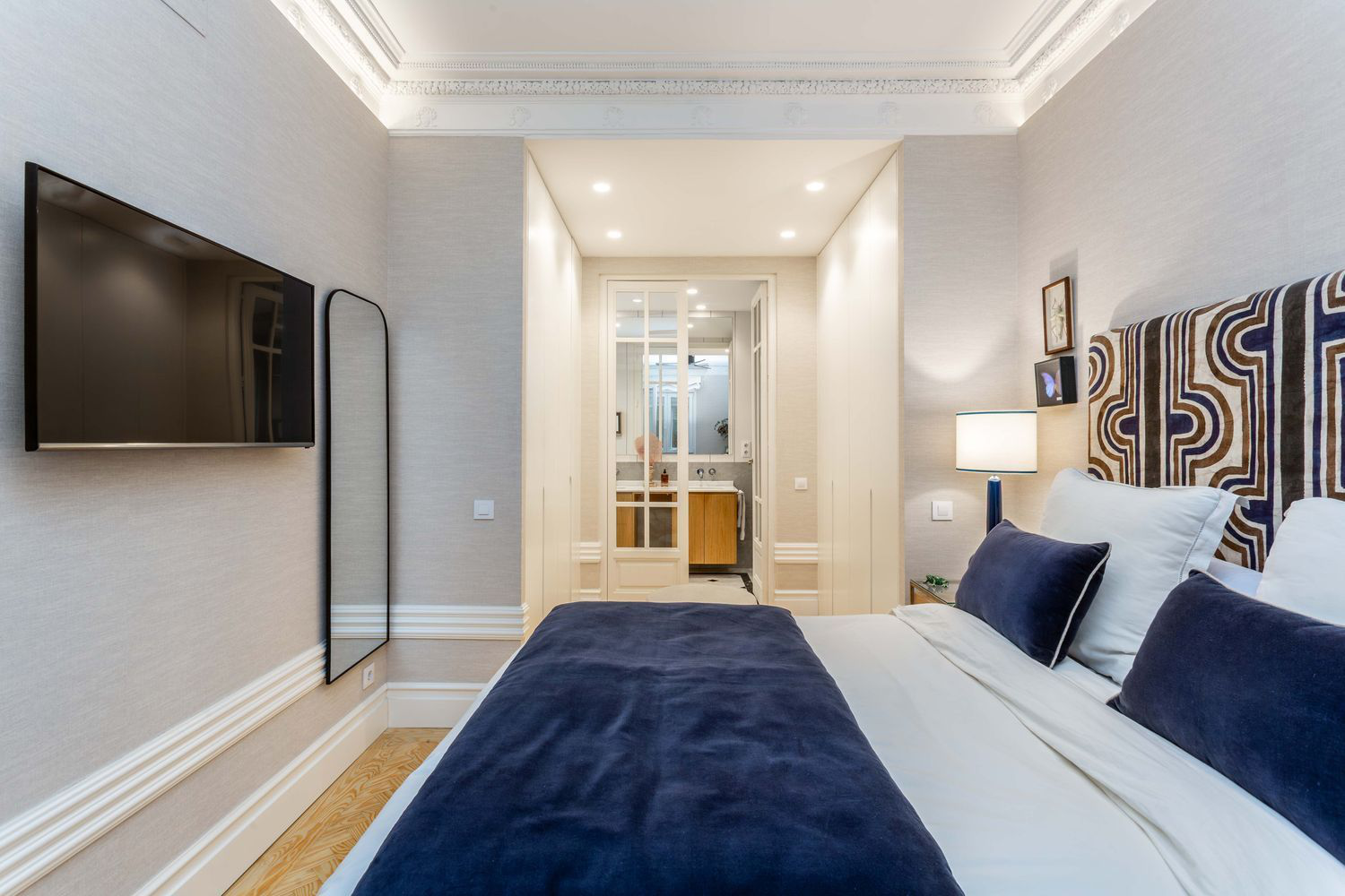 Elegant apartment in Goya set within a classic 1929 Madrid building
