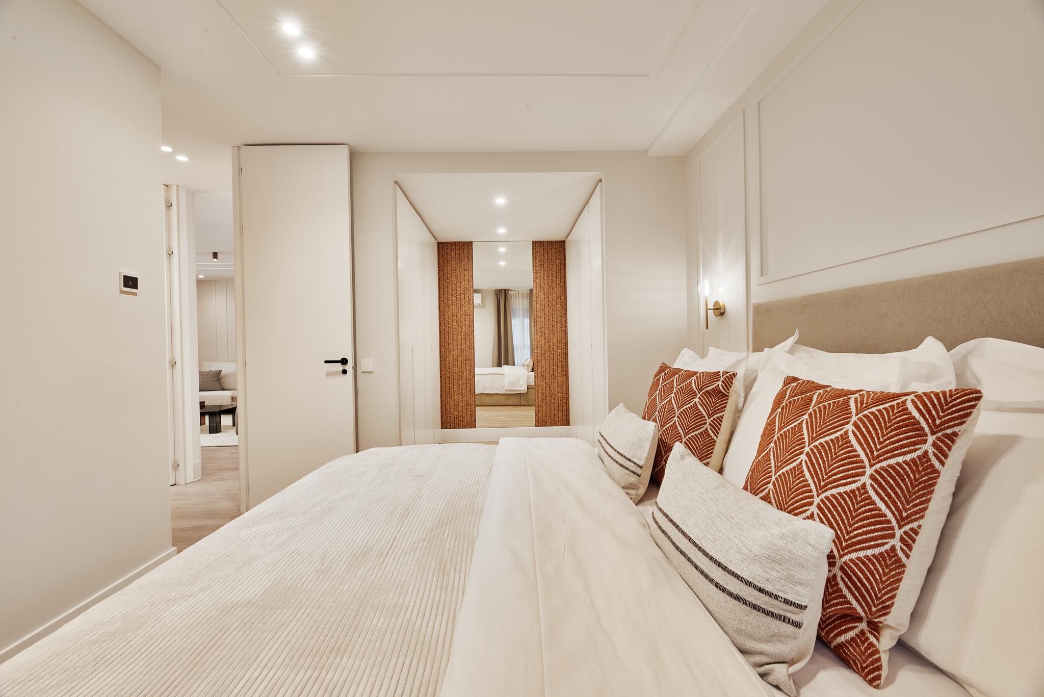 Amplitud residencial y garaje en Castellana