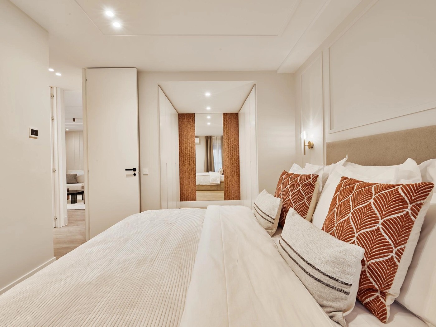 Amplitud residencial y garaje en Castellana