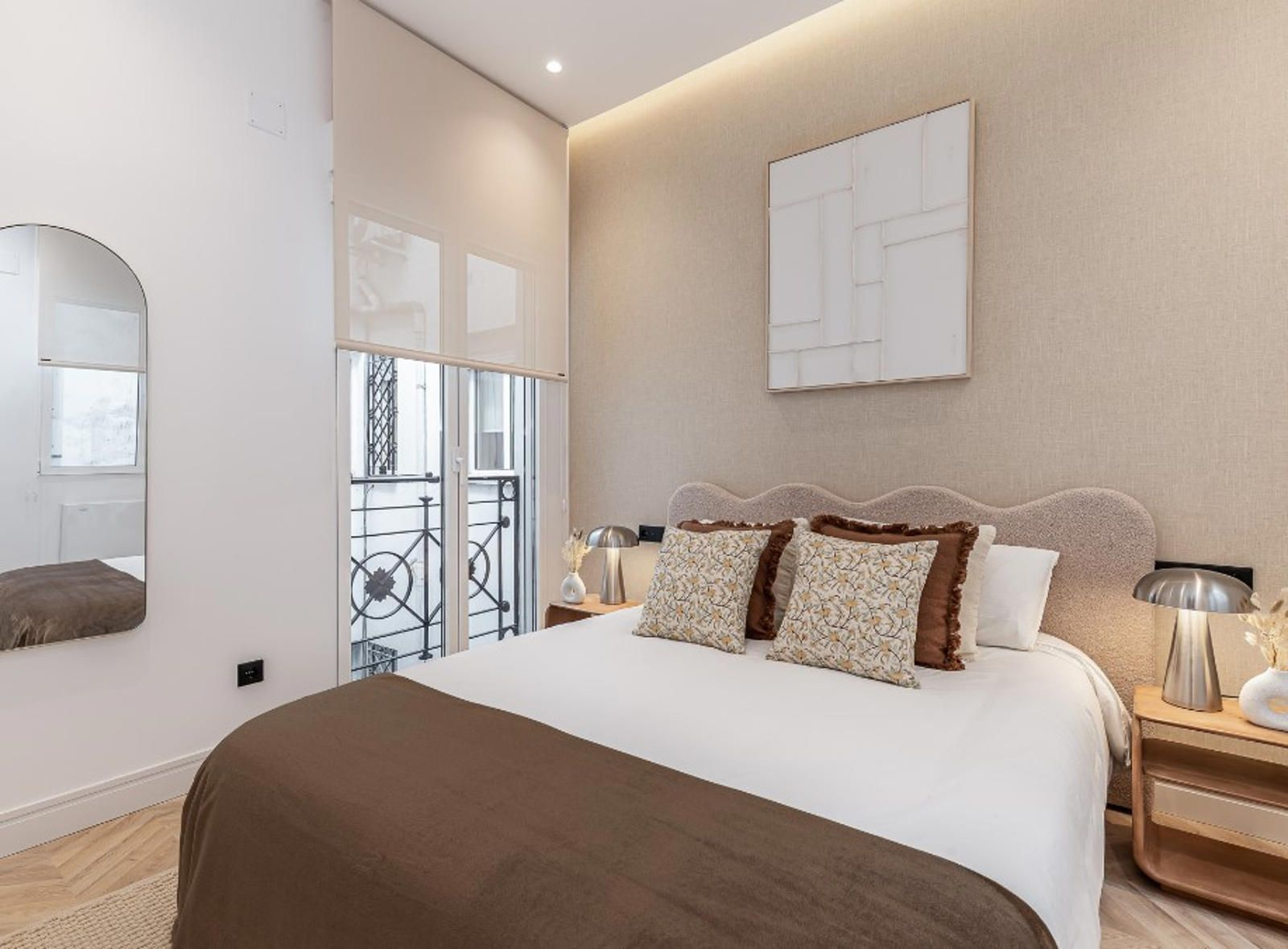 The creative energy of Justicia in a bright contemporary residence