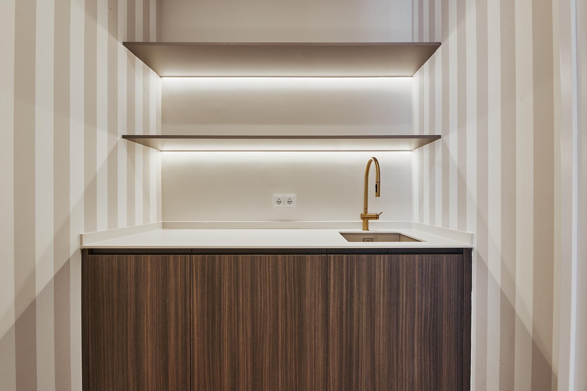 Amplitud residencial y garaje en Castellana