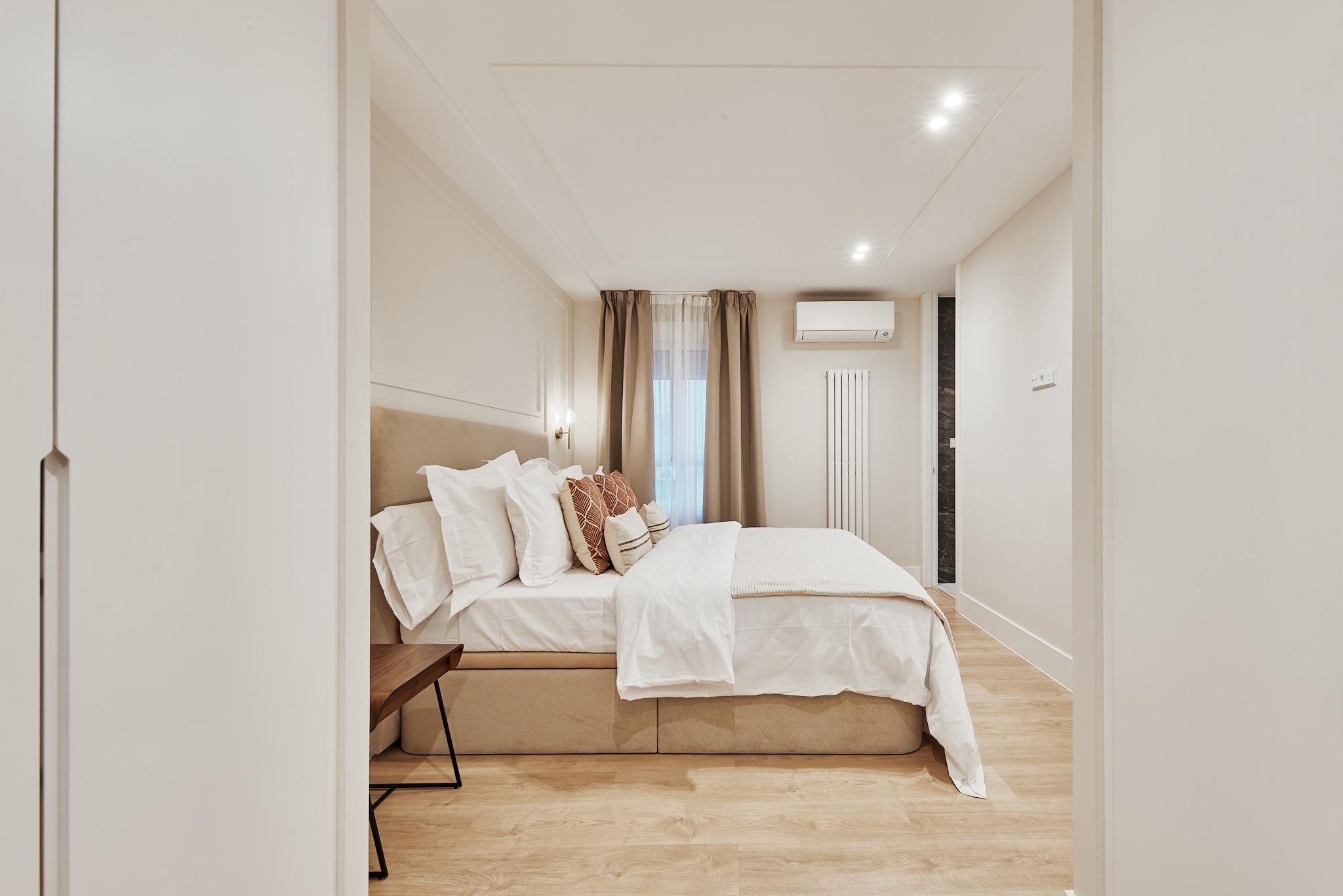 Amplitud residencial y garaje en Castellana