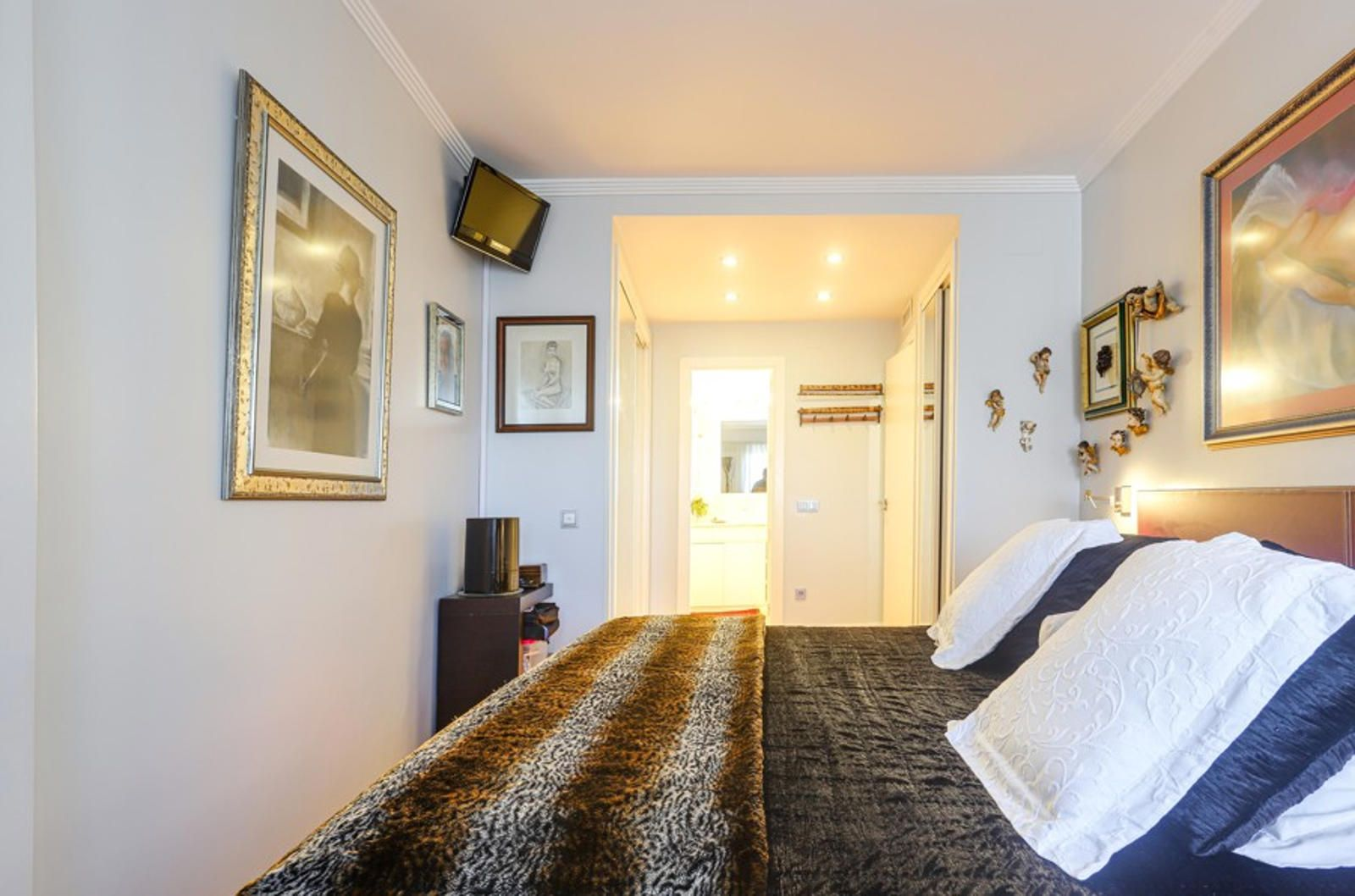 A home designed for natural light, comfort and peaceful living in Estrella