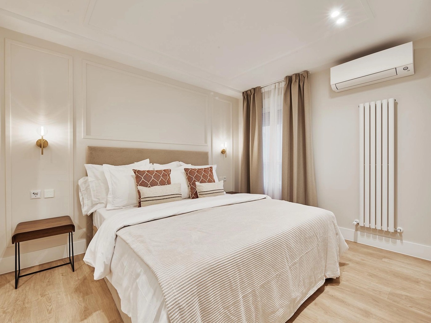 Amplitud residencial y garaje en Castellana