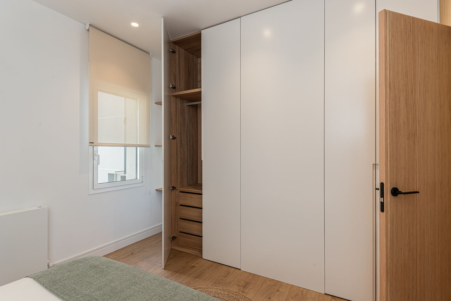 A bright and peaceful penthouse moments from Retiro Park