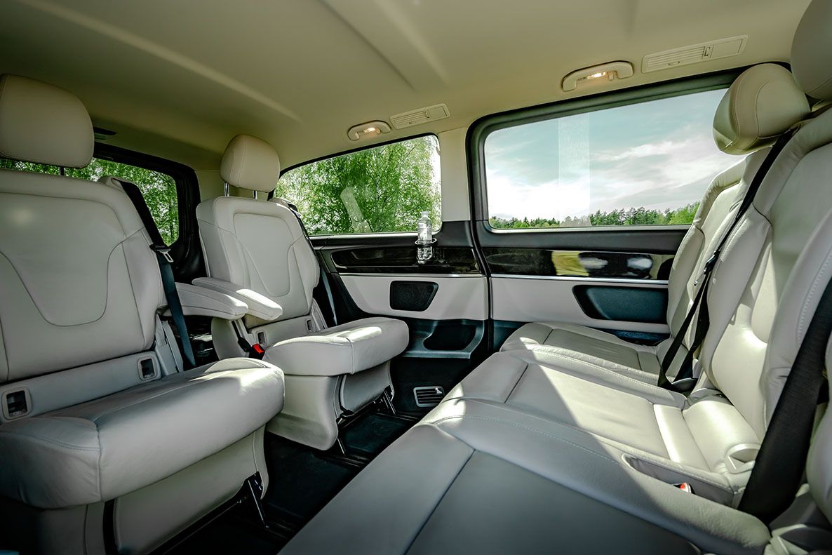 Mercedes-Benz V-Class Luxury Van — view 6