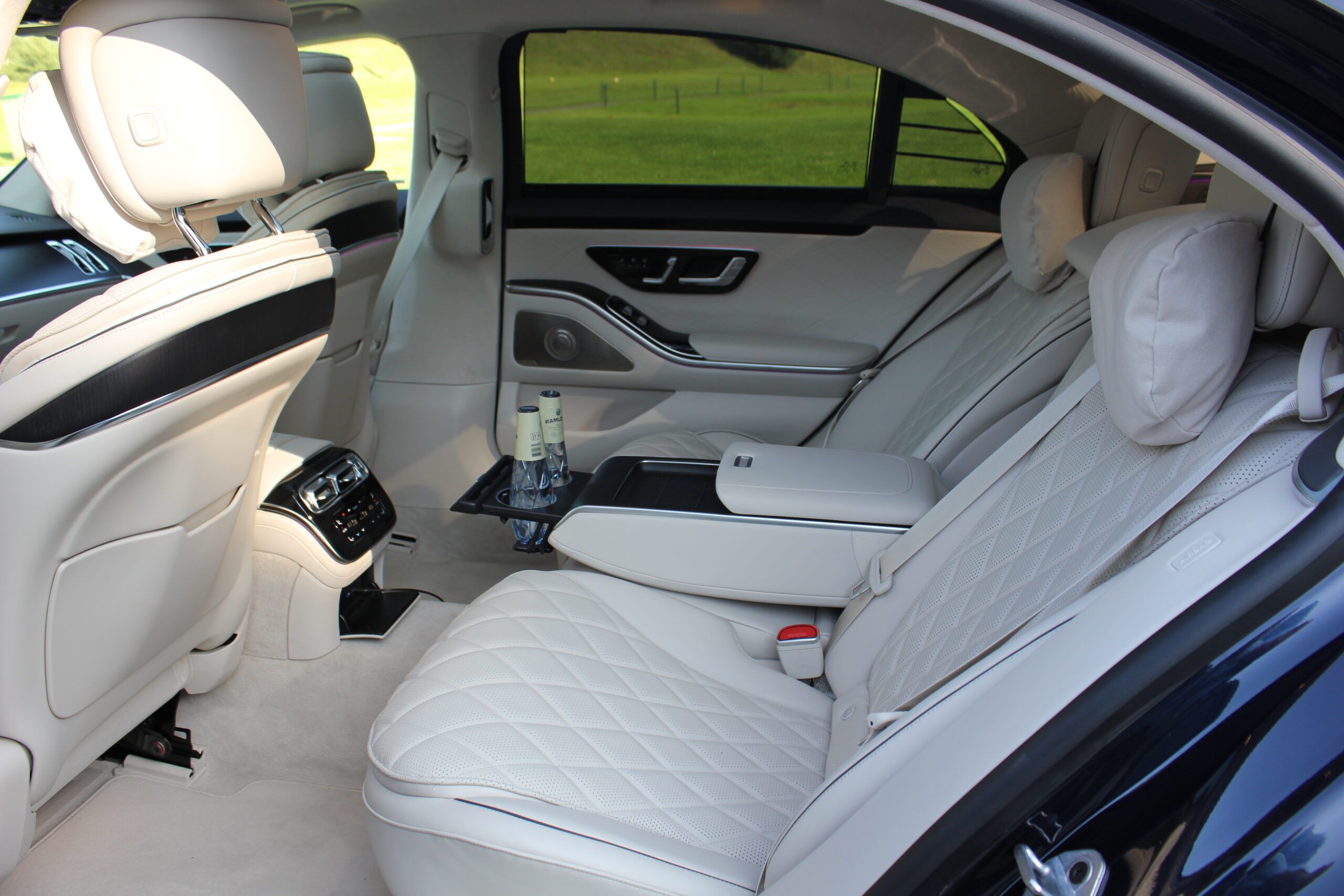 Mercedes-Benz S-Class Hybrid — view 2