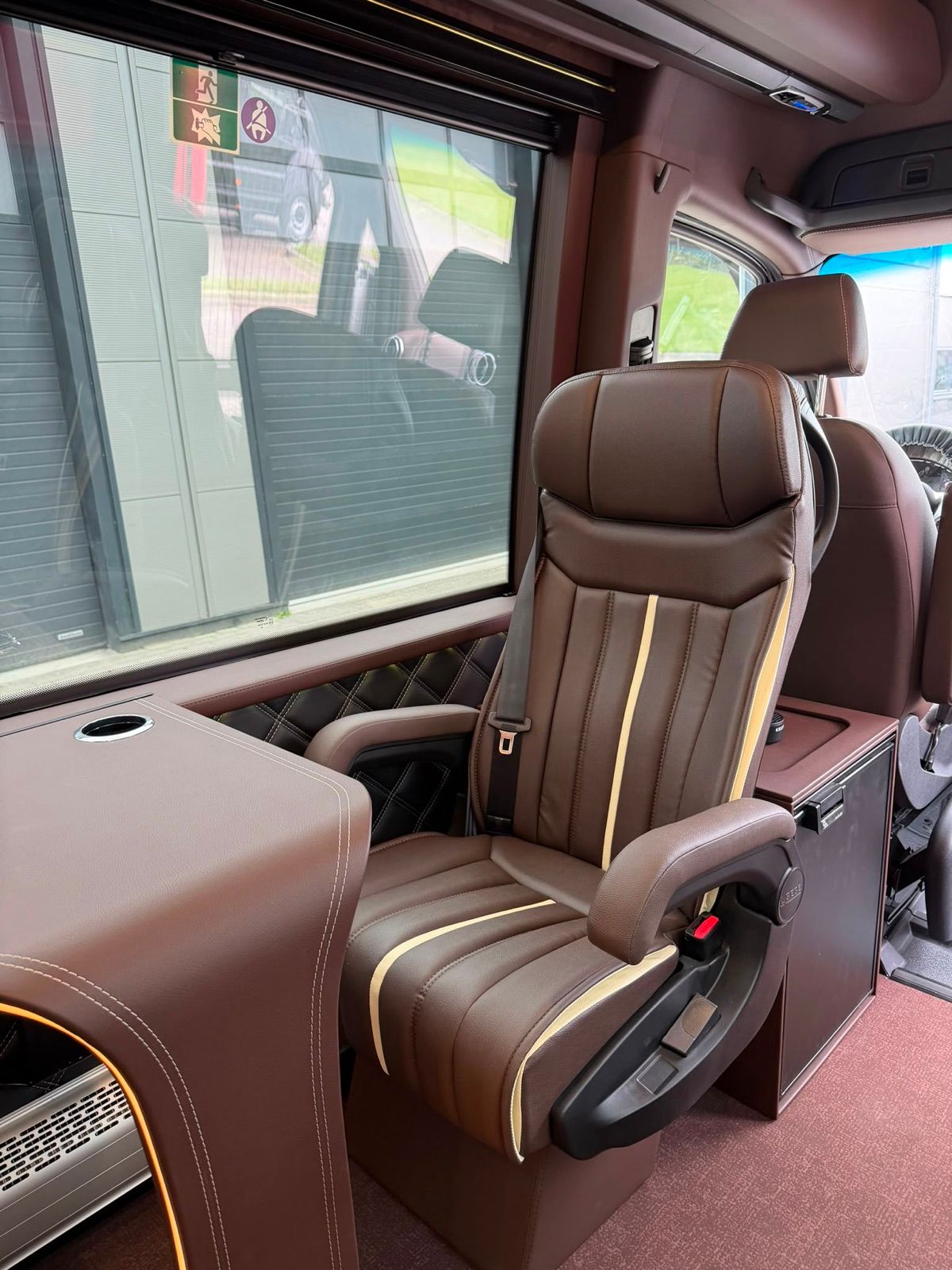 Mercedes-Benz Luxury Sprinter — interior view 3