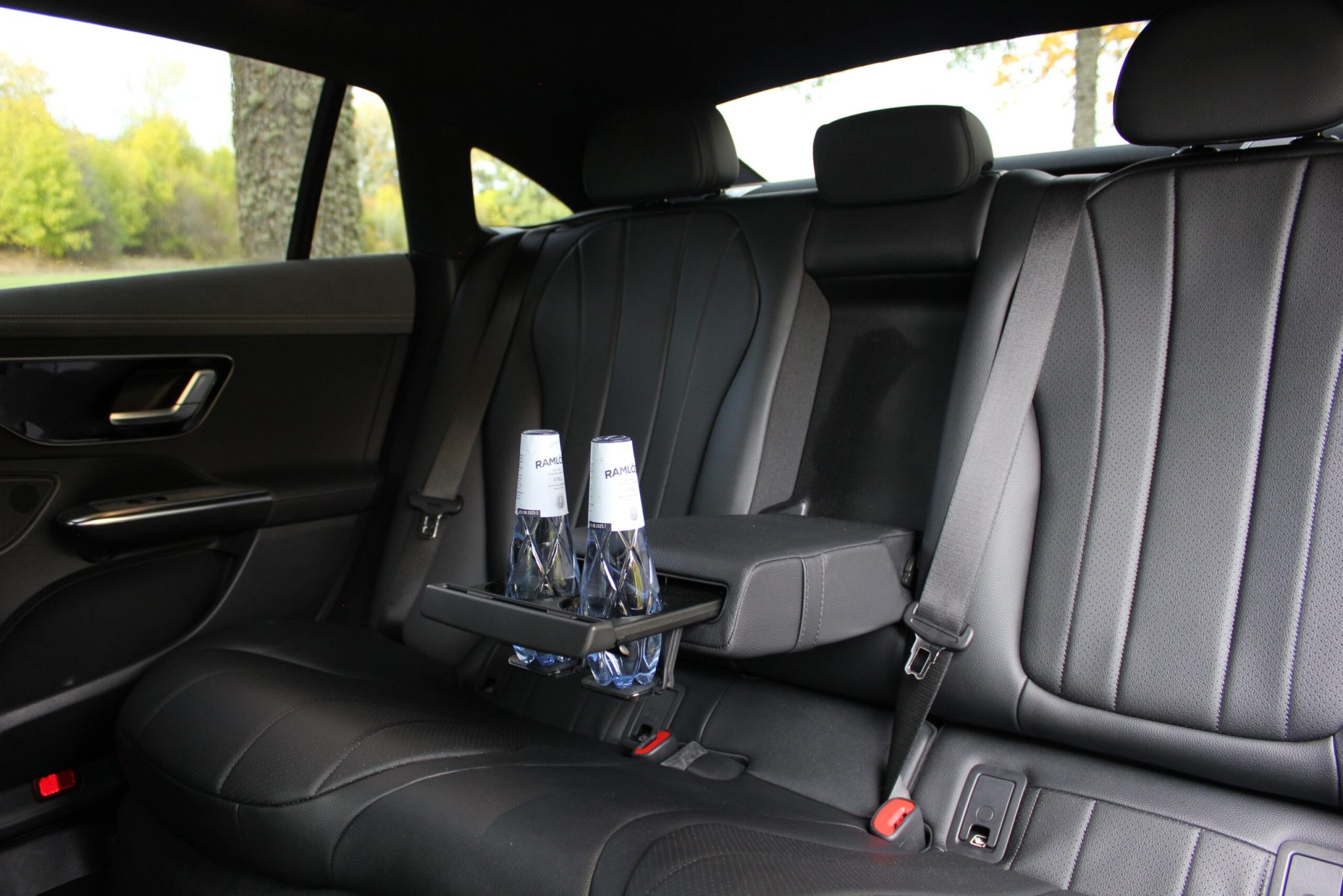 Mercedes-Benz EQE Electric — view 4