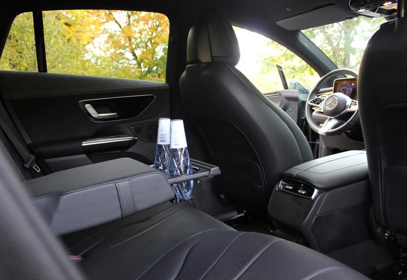 Mercedes-Benz EQE Electric — view 3