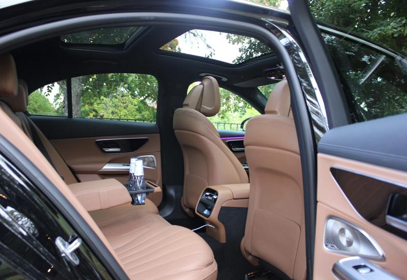 Mercedes-Benz E-Class Hybrid — view 2