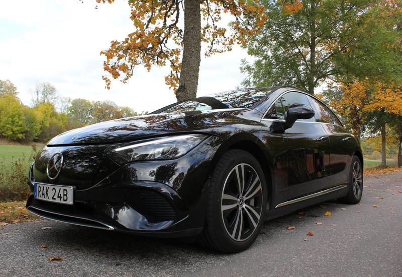 Mercedes-Benz EQE Electric — view 2
