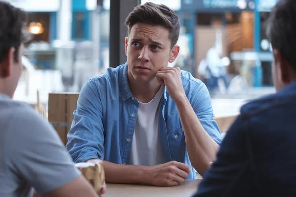 20 Essential Interview Questions to Ask Candidates