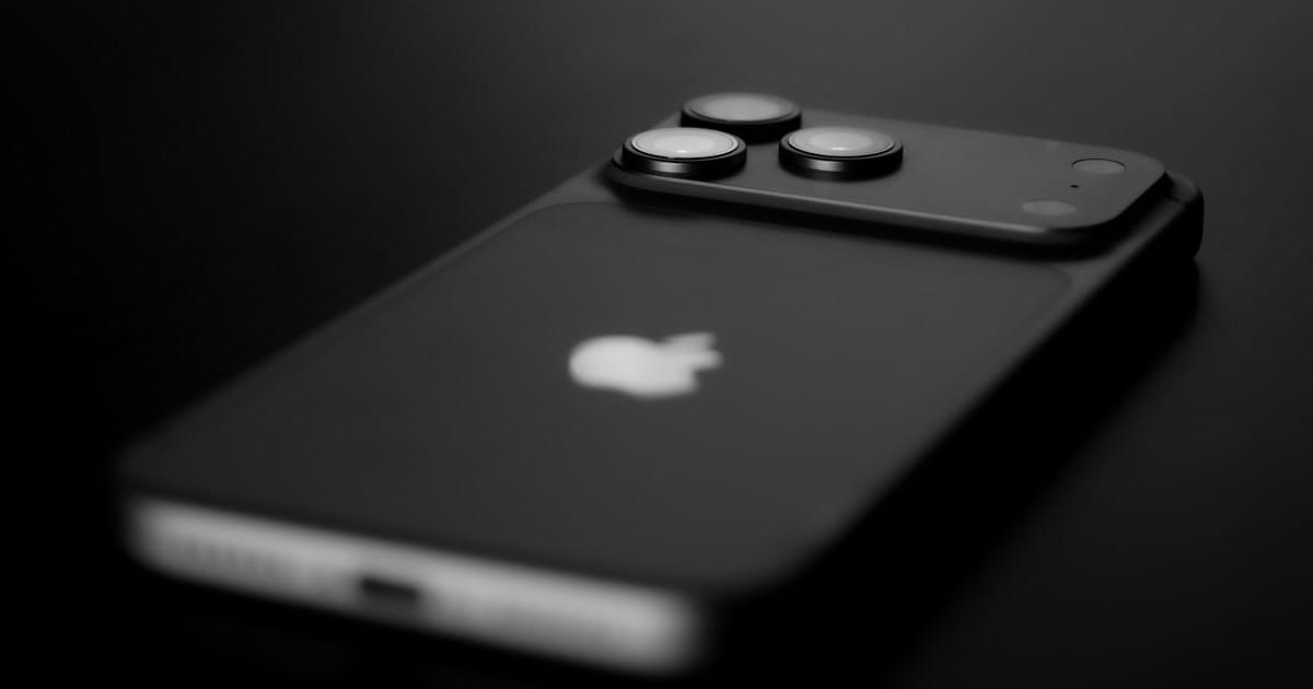 Apple May Delay Standard iPhone 18 Release Until 2027